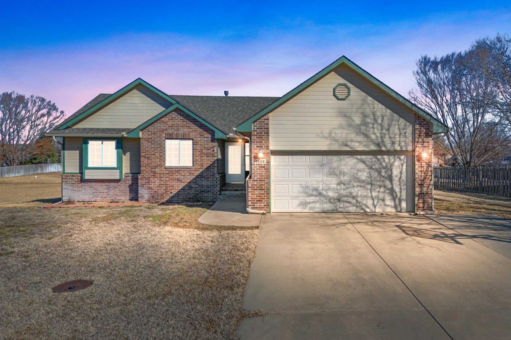 1300 Teri Ln Property Photo