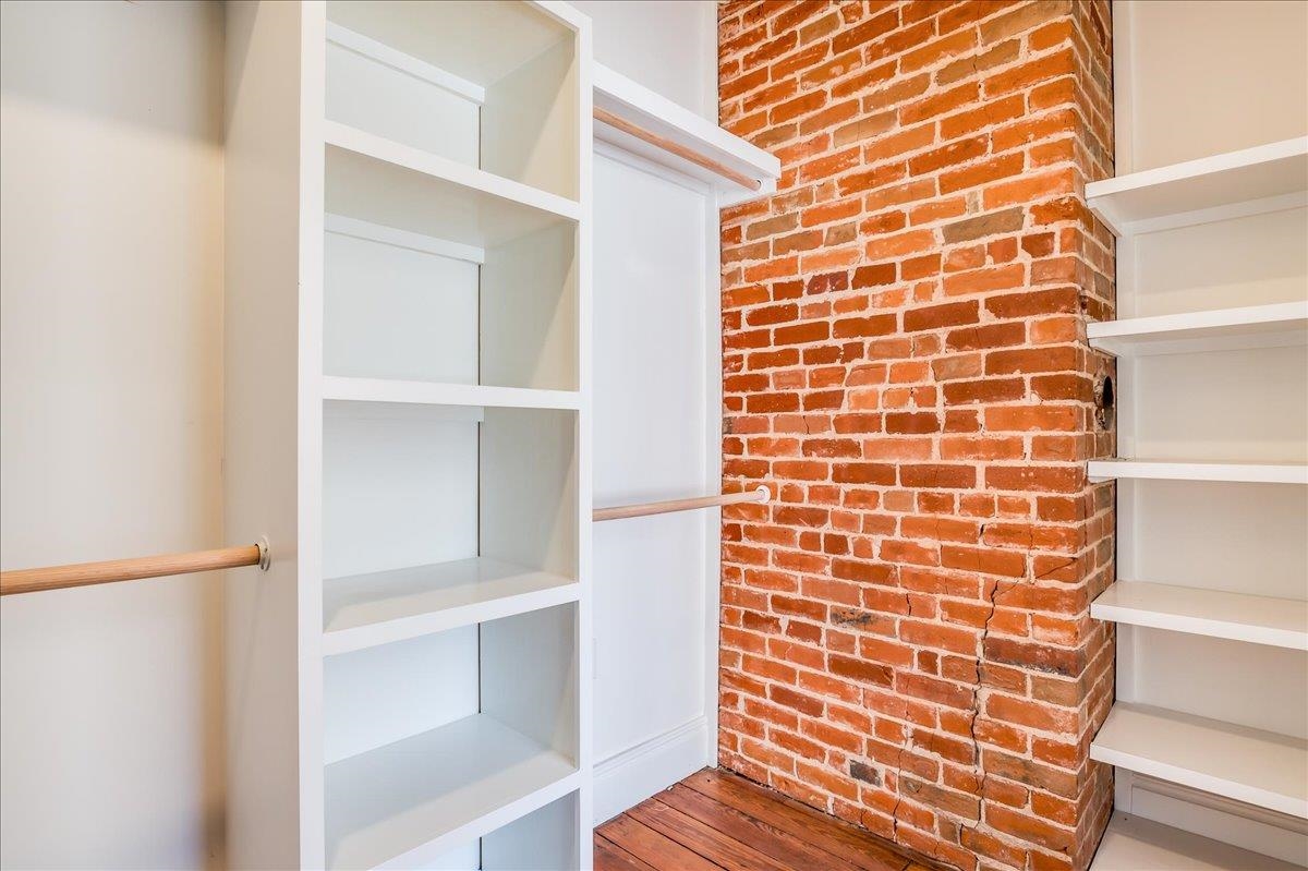 1136 N Market St Property Photo 29