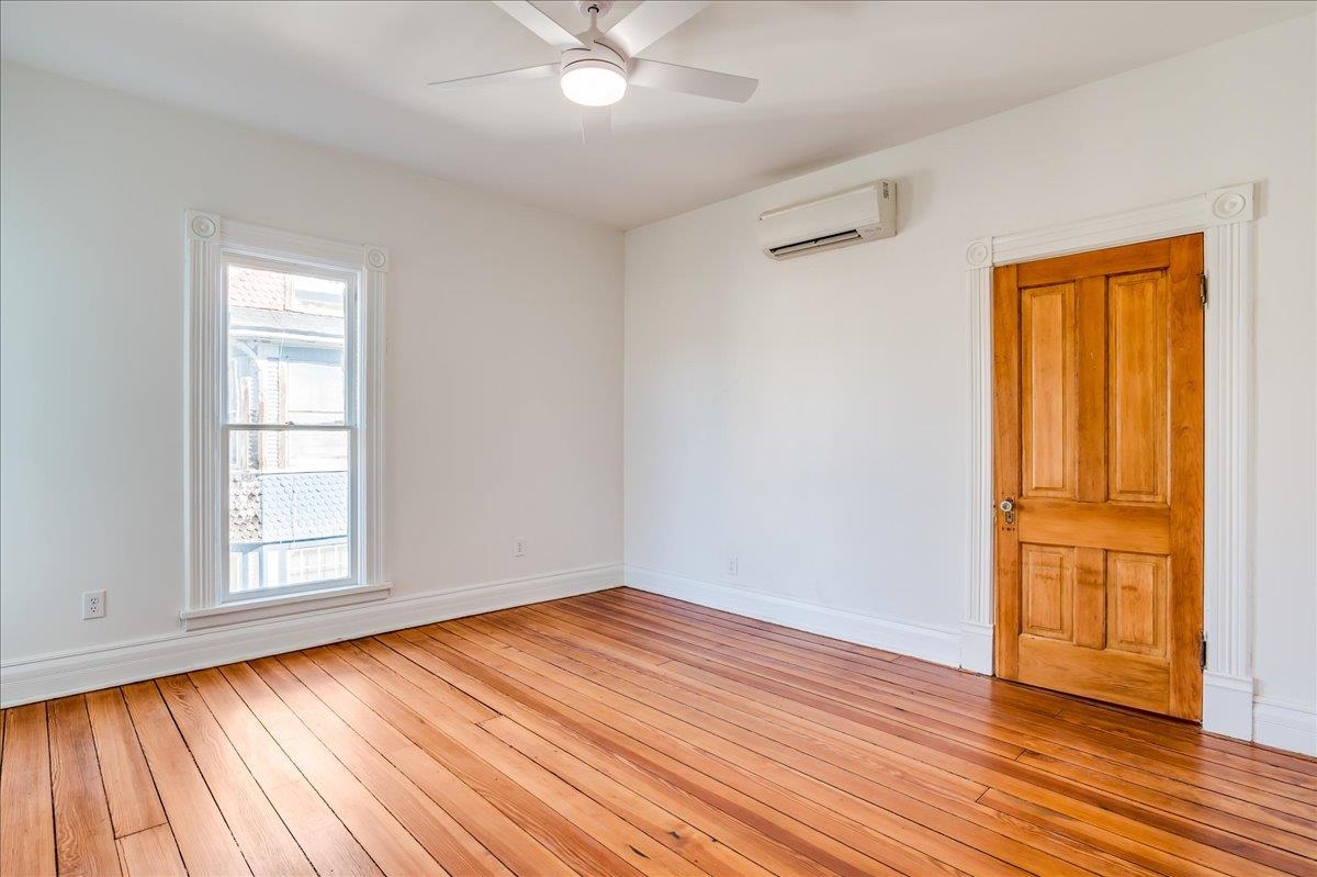 1136 N Market St Property Photo 31