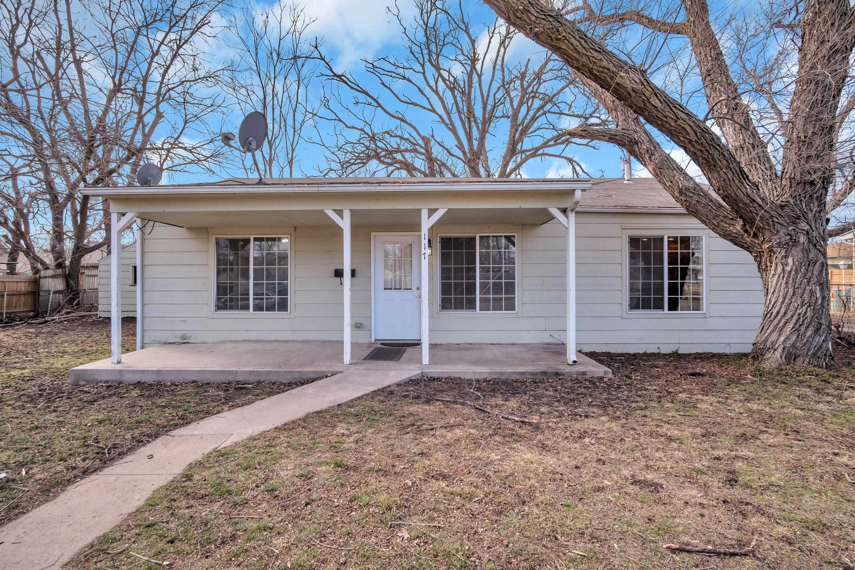 117 S Plum St Property Photo