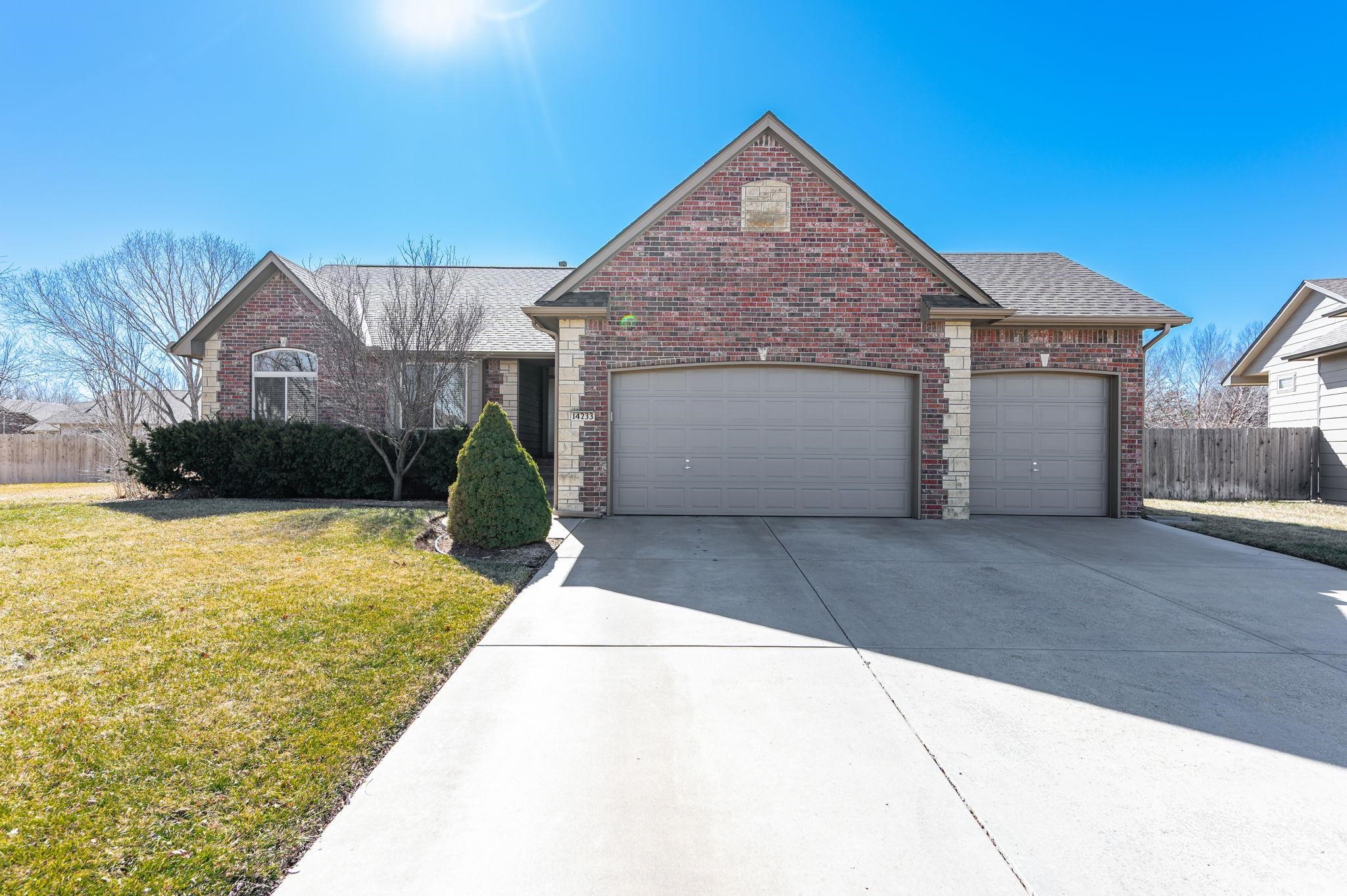 14233 W Burton Ct Property Photo