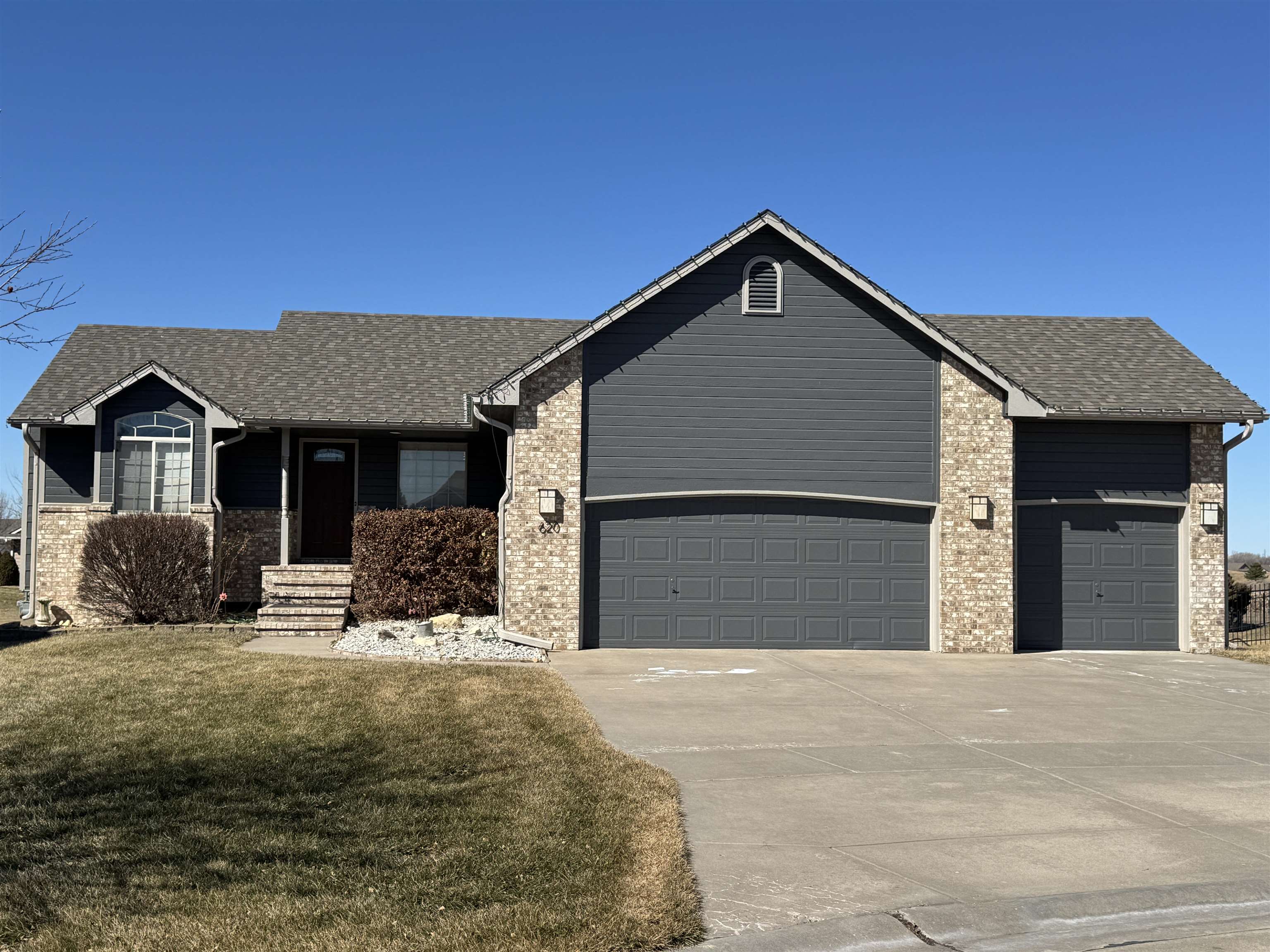 620 Goldspike Ct Property Photo