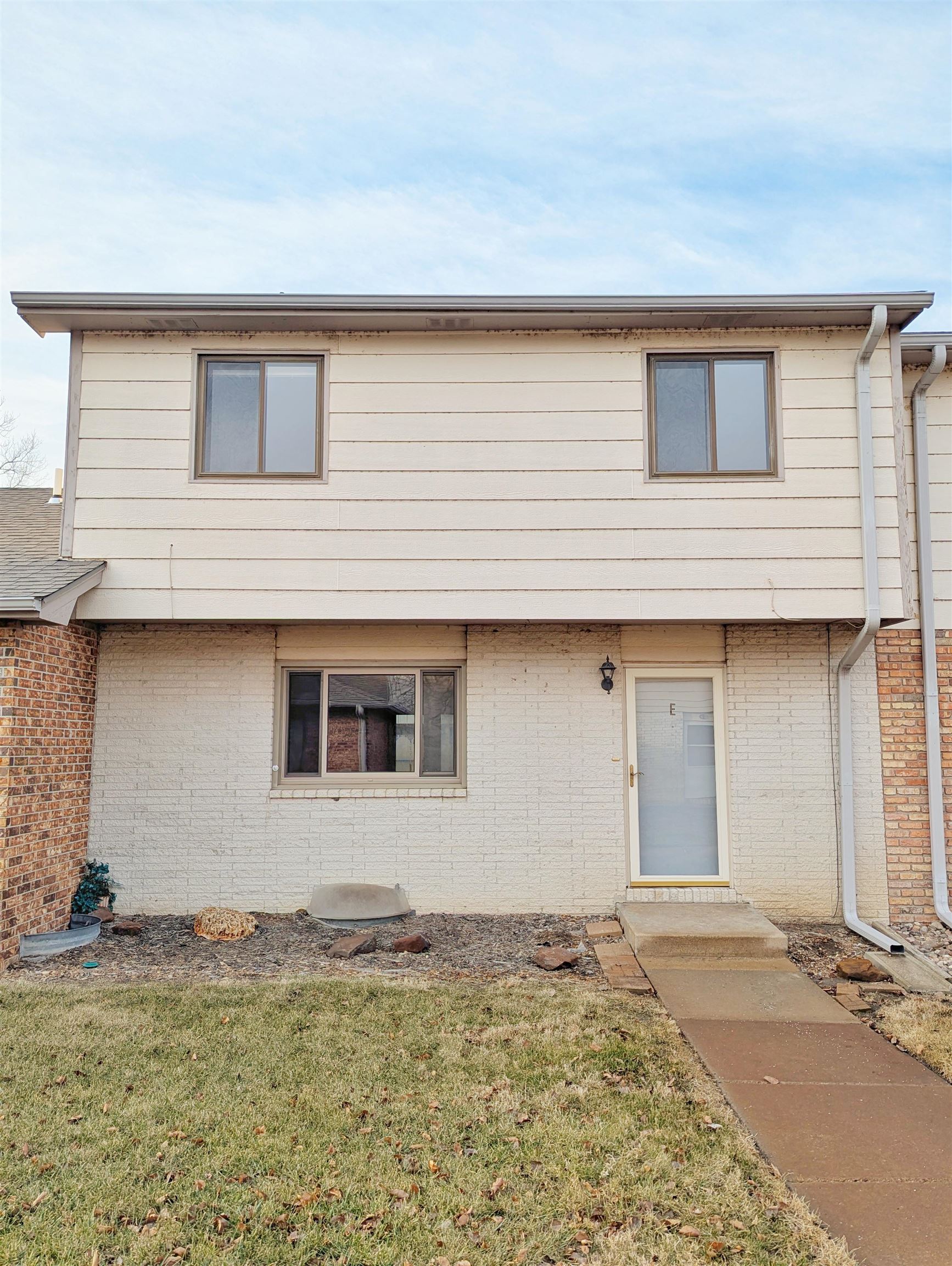 1921 E Glendale Rd. Property Photo 1