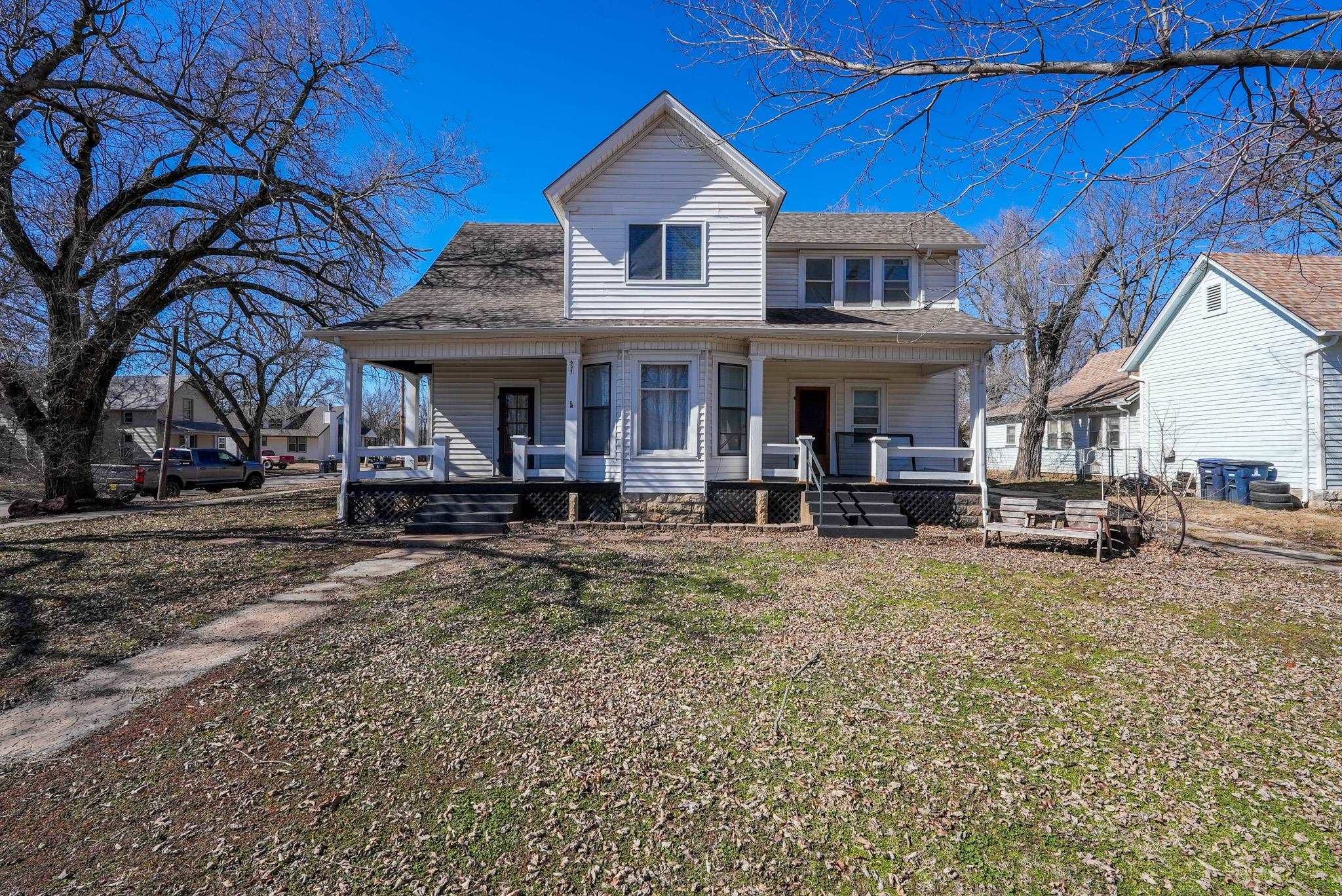 627 S Star St Property Photo