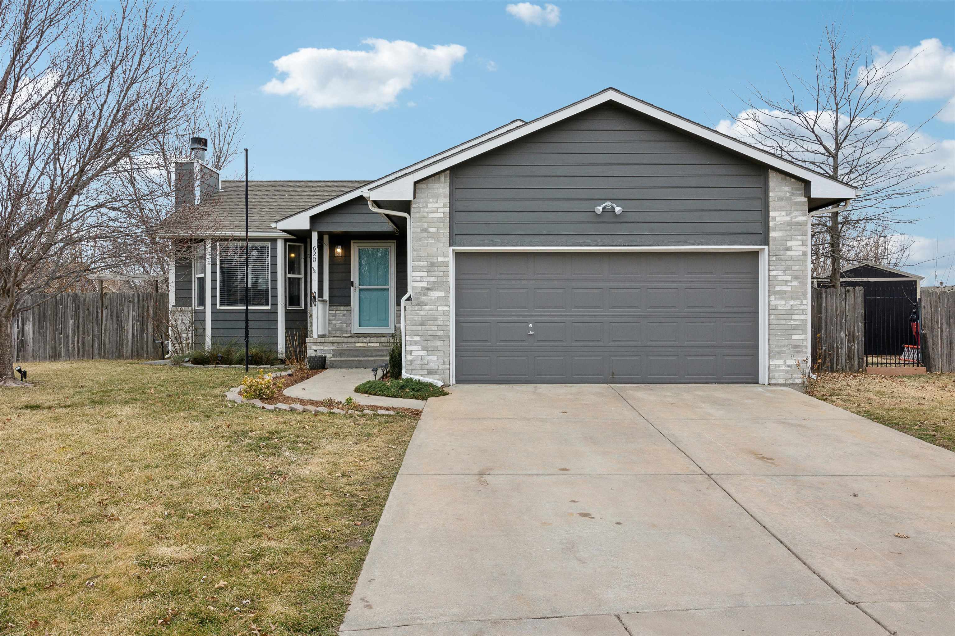 620 S Country Lakes Cir Property Photo