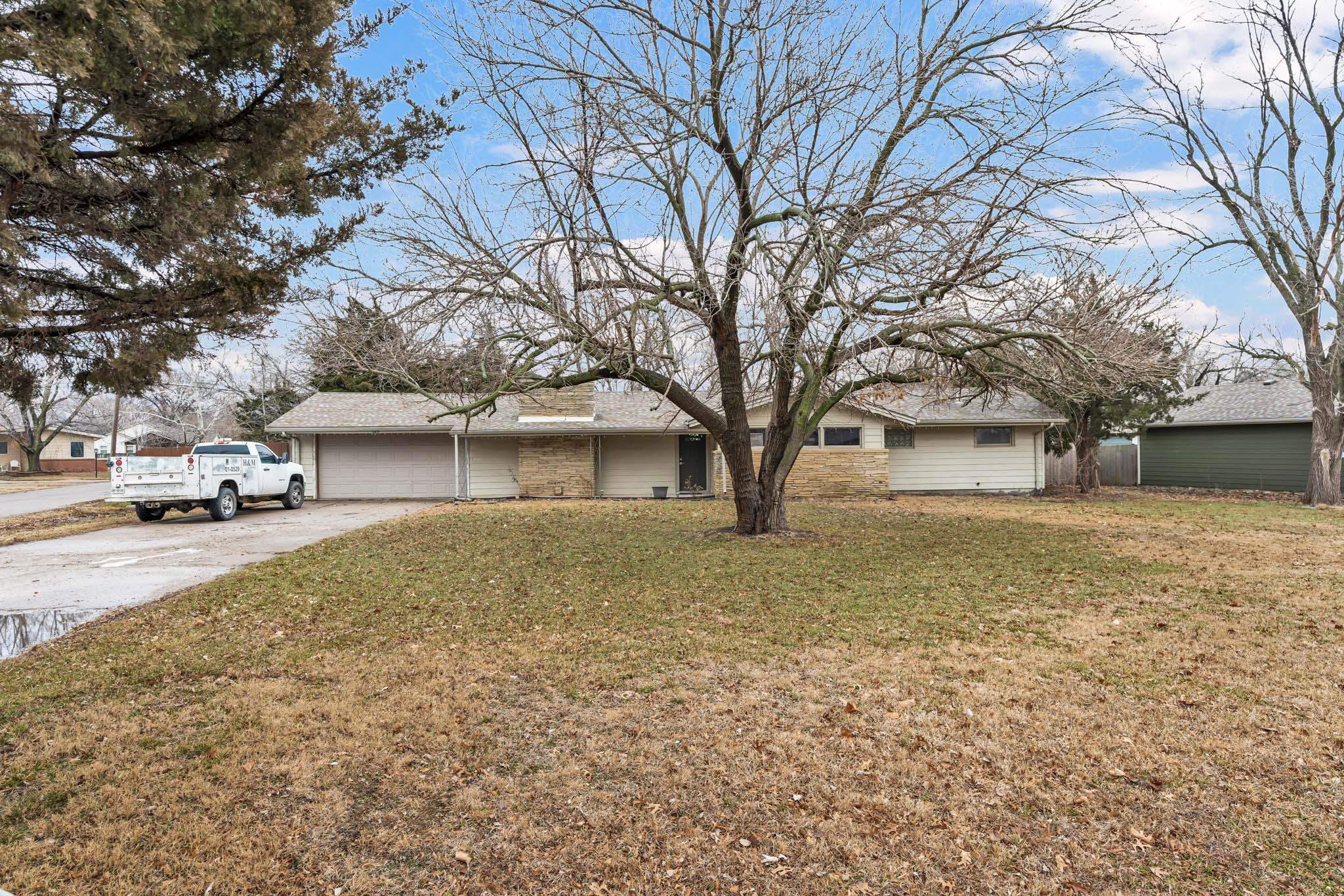 342 S Winterset Property Photo
