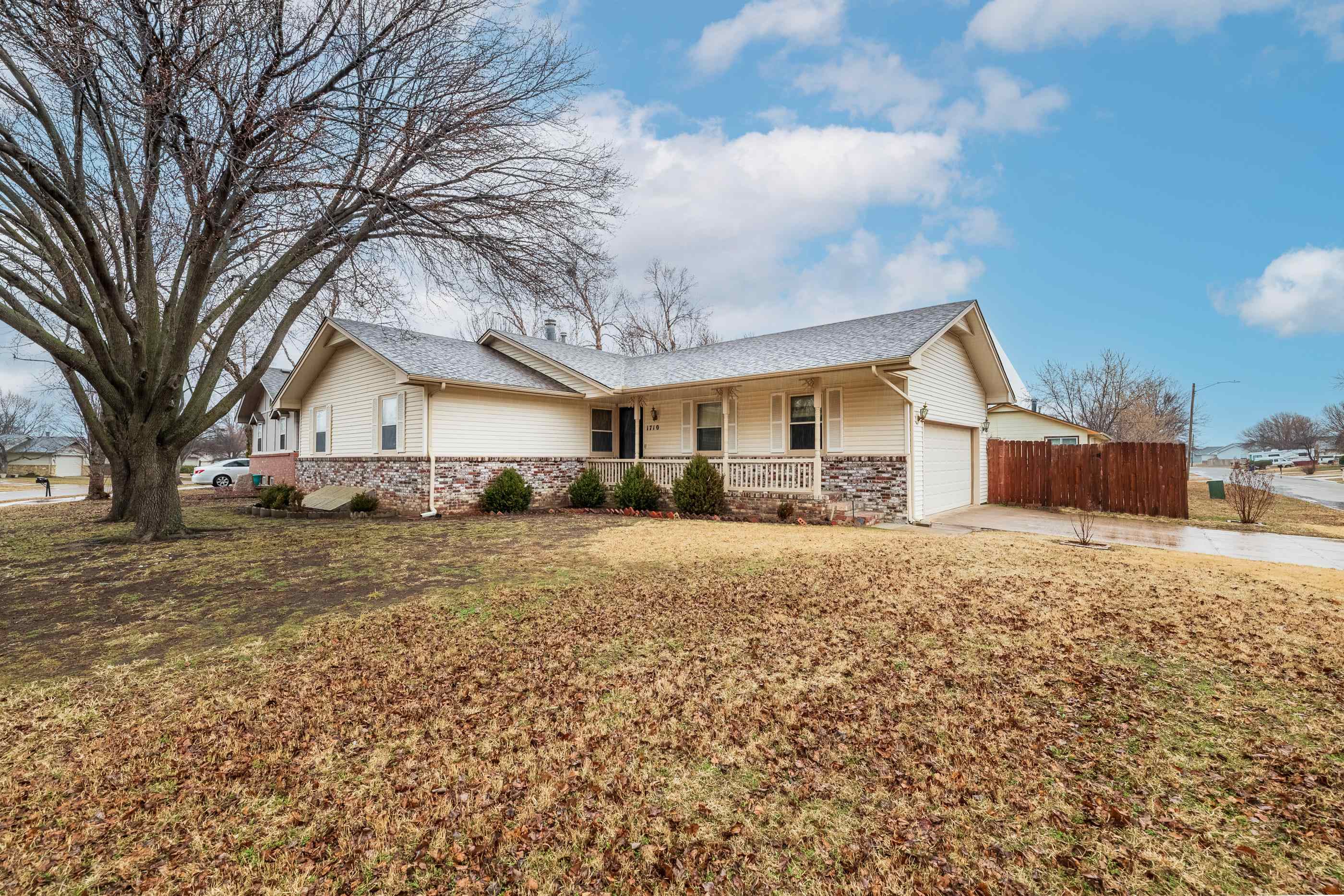 1710 S Shiloh St Property Photo