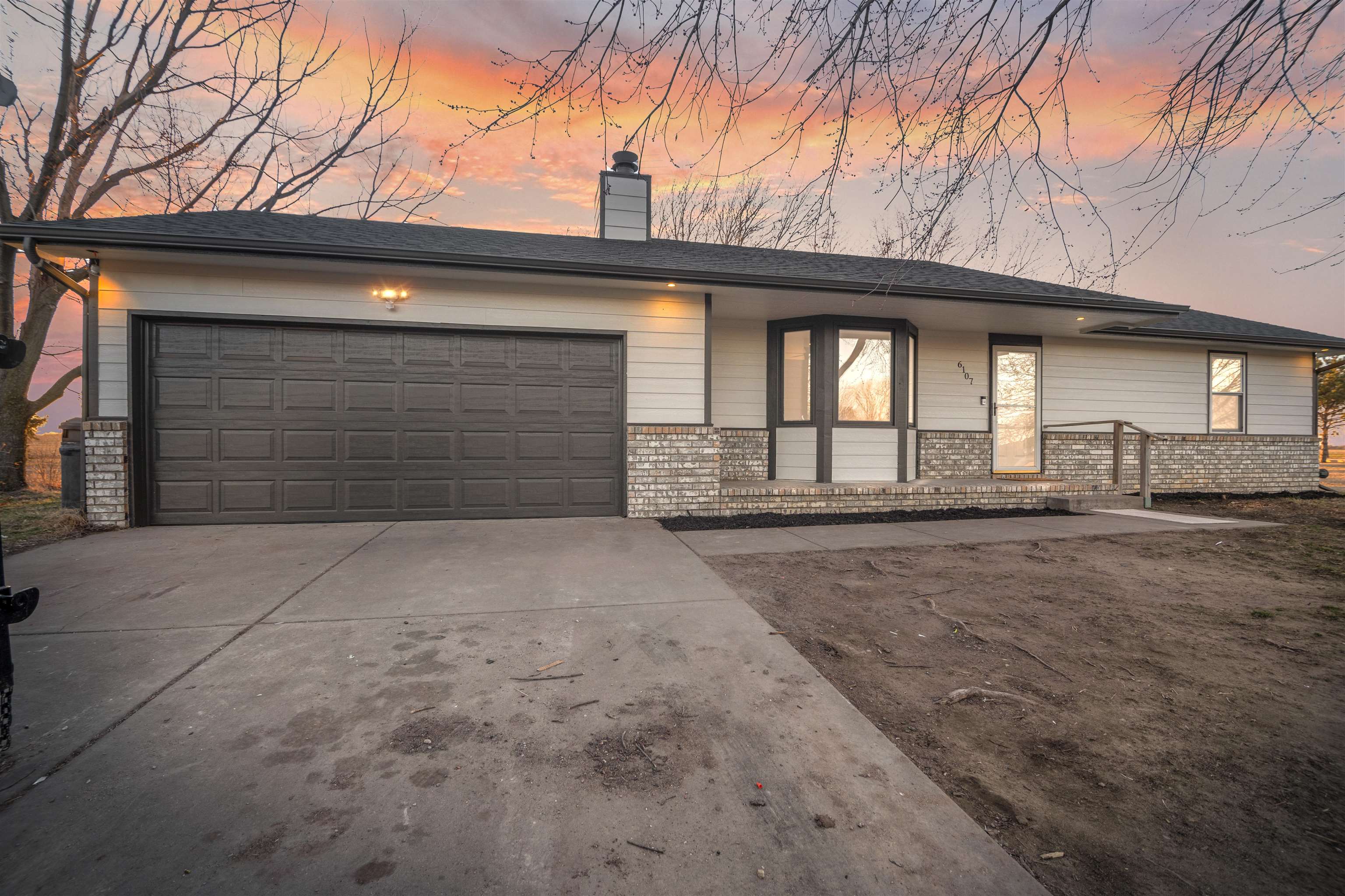 6107 N Custer St Property Photo