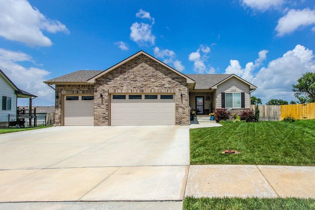 1249 S Sontag Circle Property Photo 1