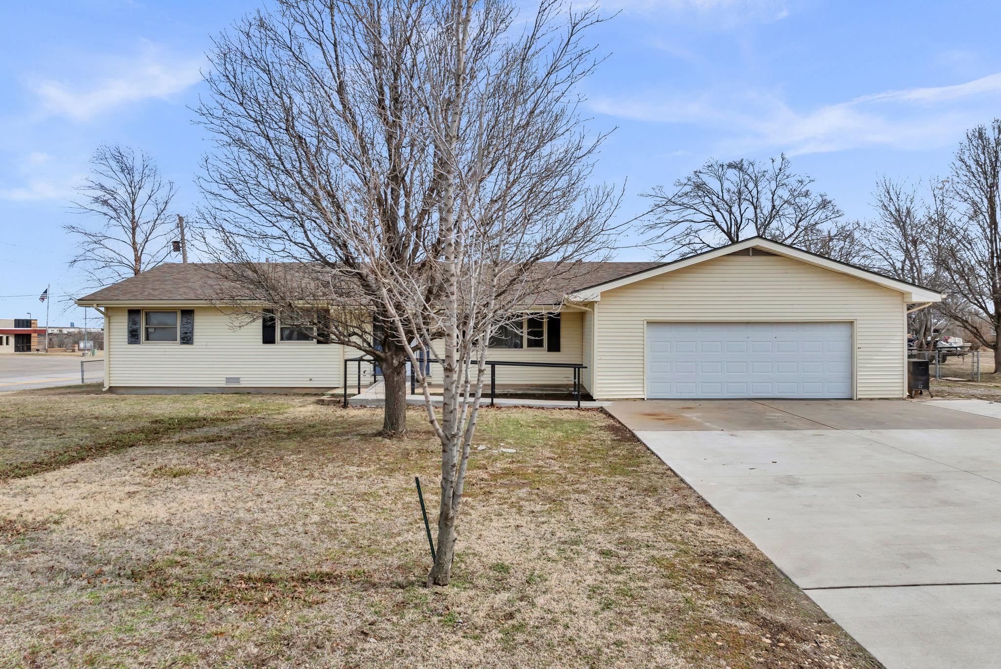 668 Marmaton Rd Property Photo