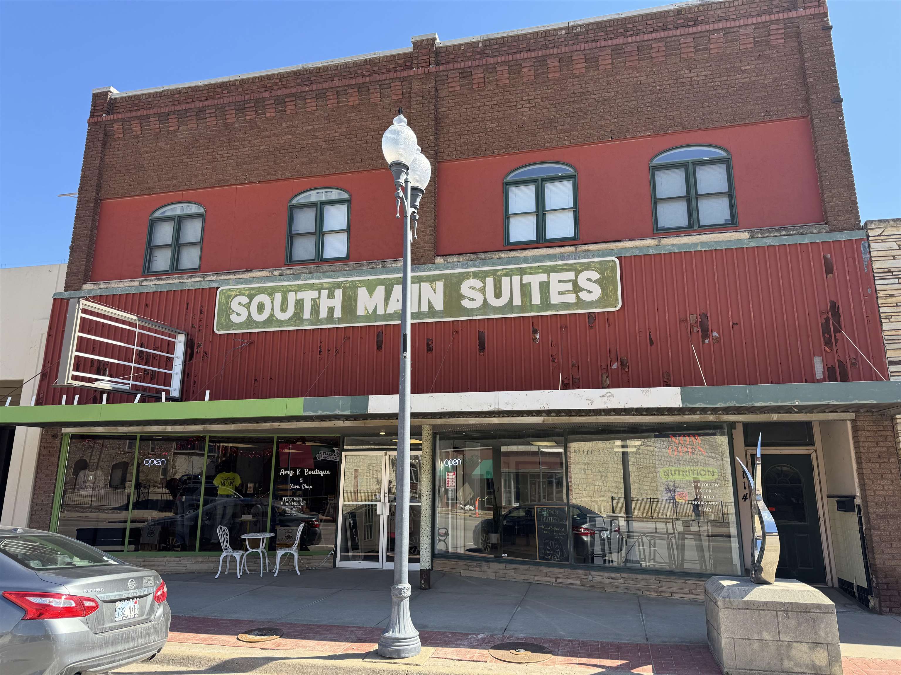 112 S Main St Property Photo