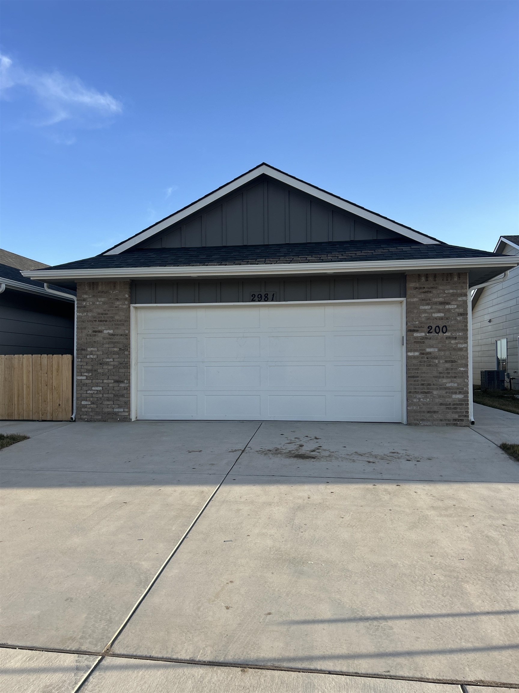 Southern Ridge Real Estate Listings Main Image