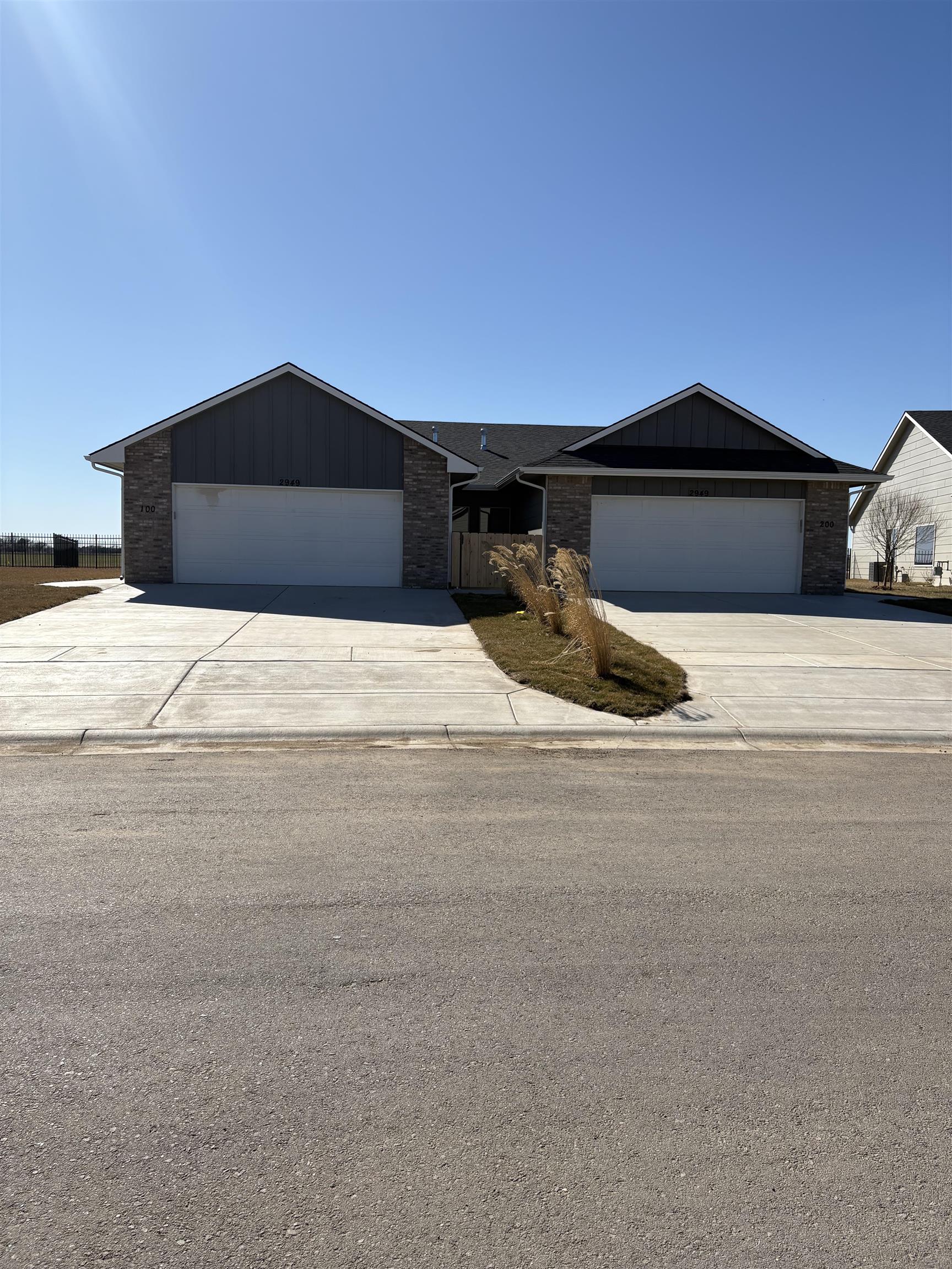 2949 S Maize Ct Property Photo