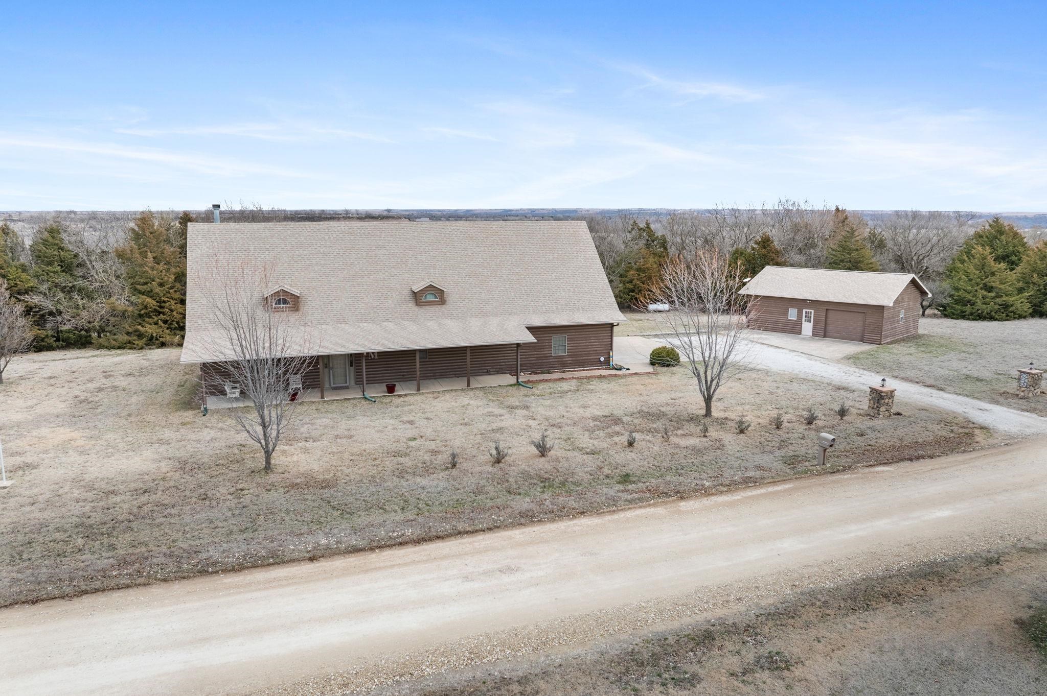 30154 Hillcrest Dr Property Photo