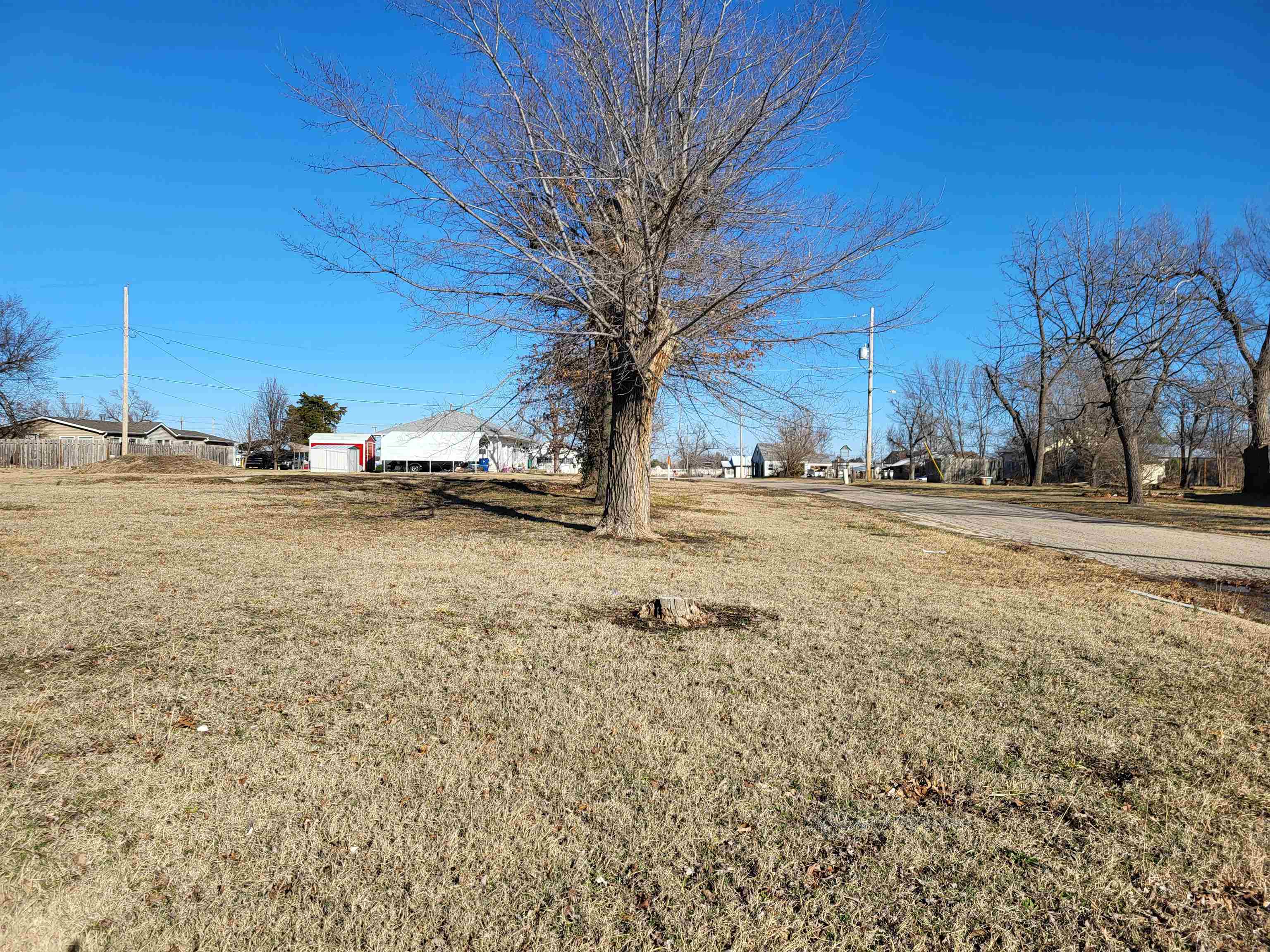 602 N Plum St Property Photo 5