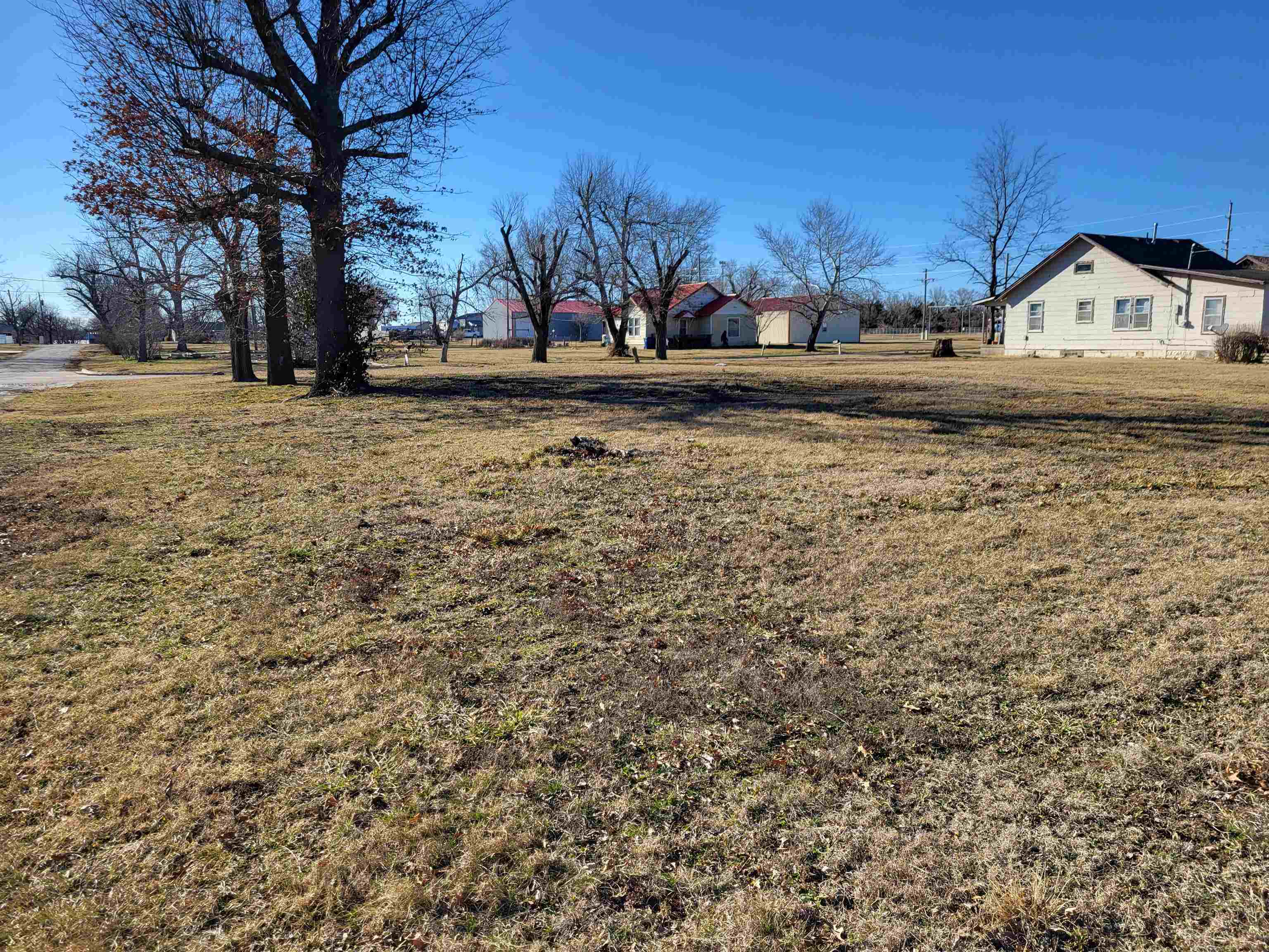 602 N Plum St Property Photo 7