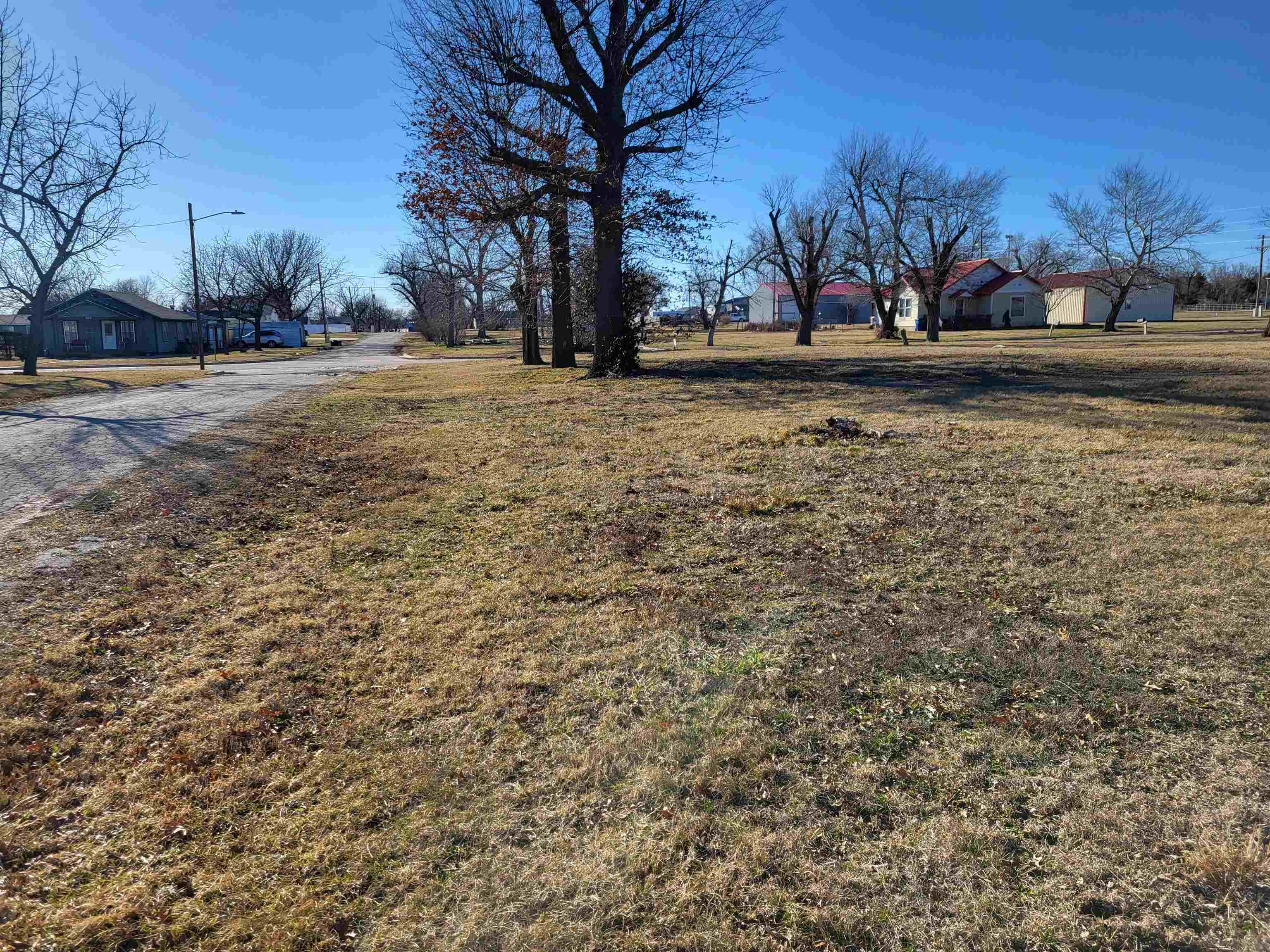 602 N Plum St Property Photo 8