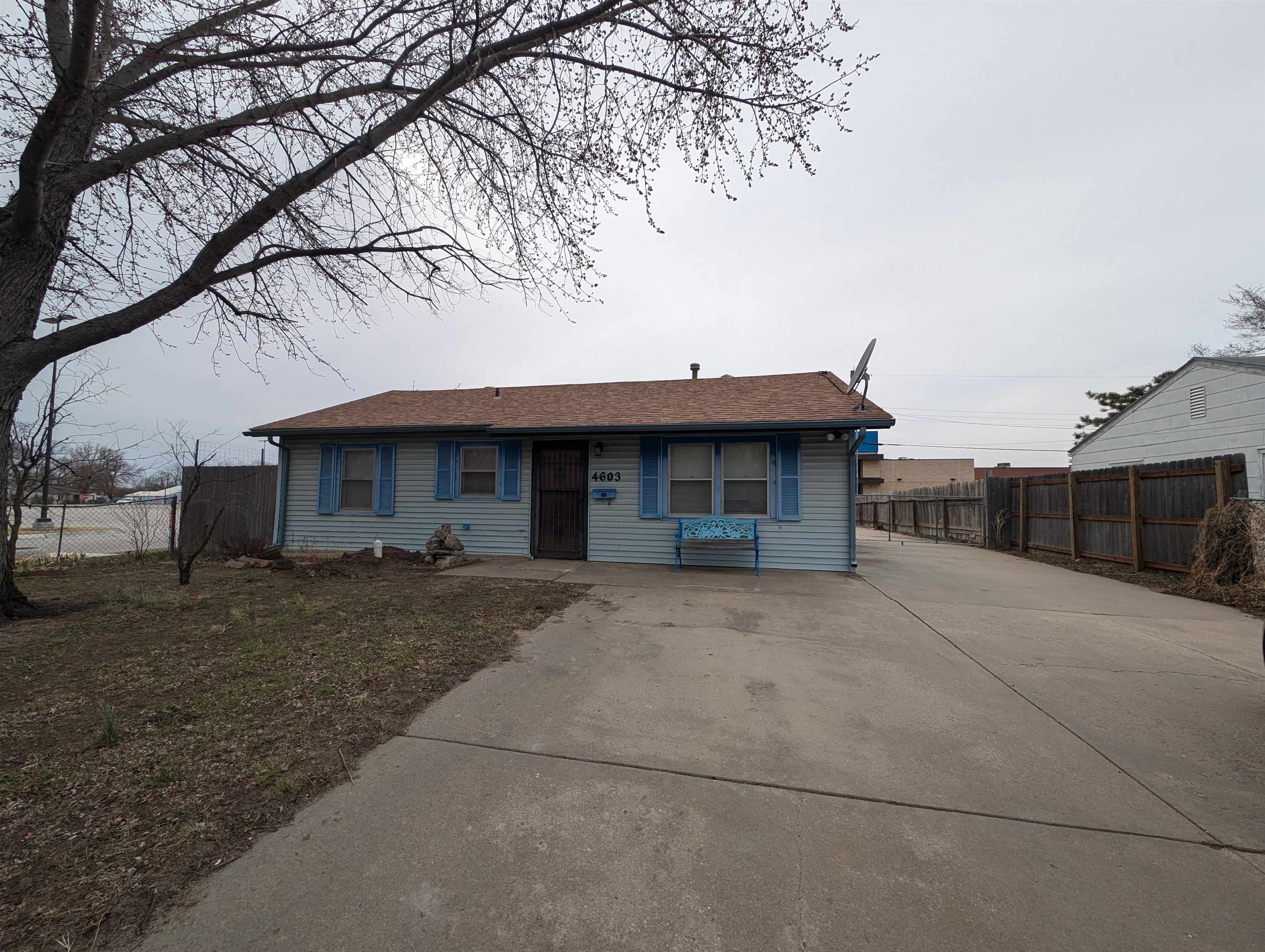 4603 S Juniper Ave Property Photo