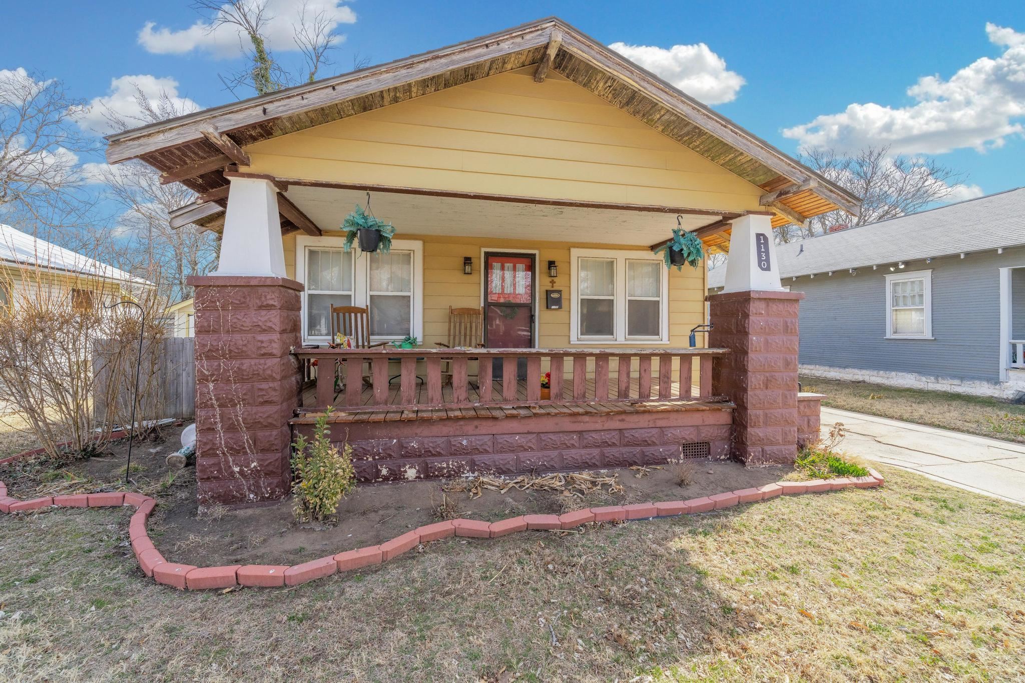 1130 S Pattie St Property Photo