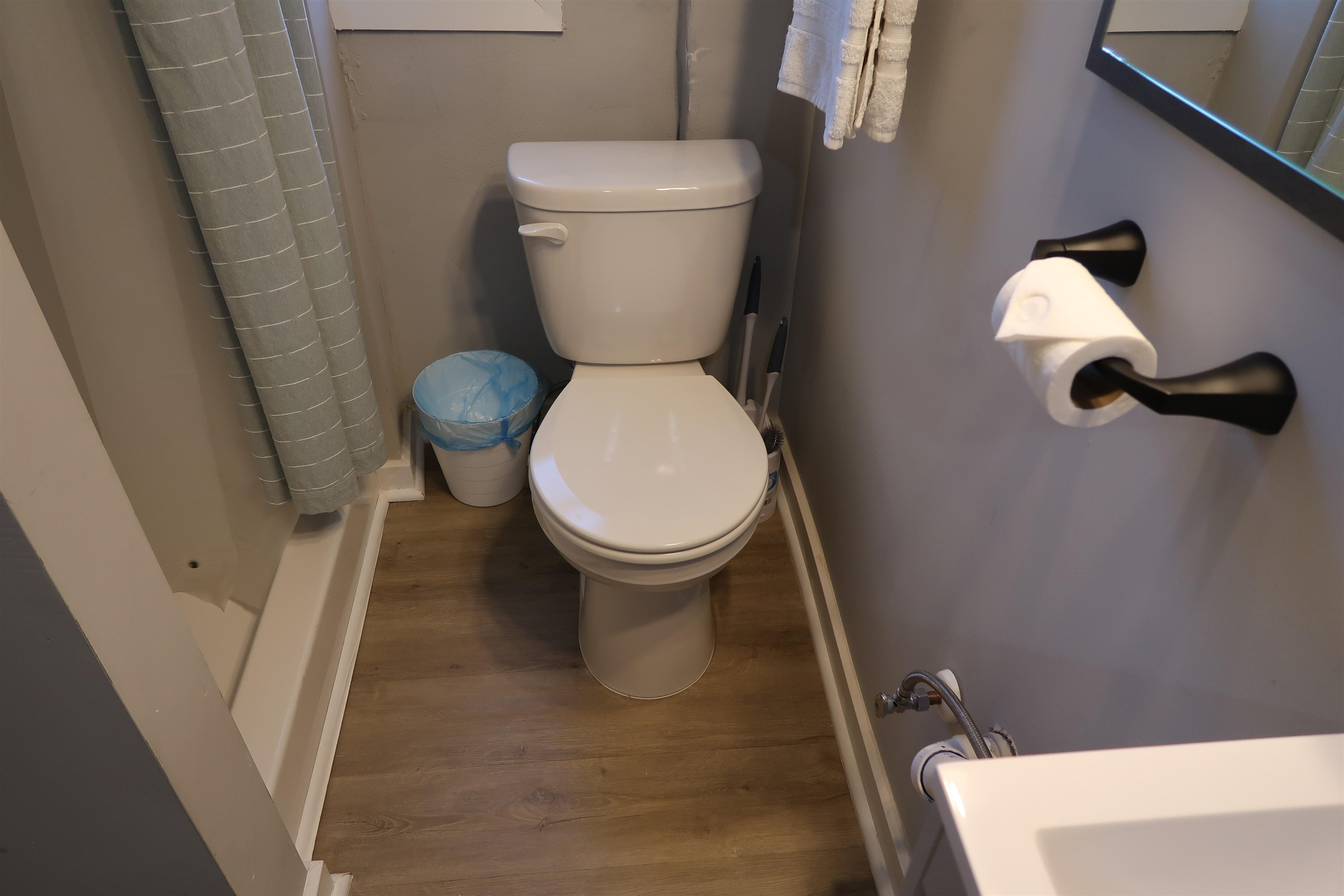 1316 W Douglas Ave Property Photo 19