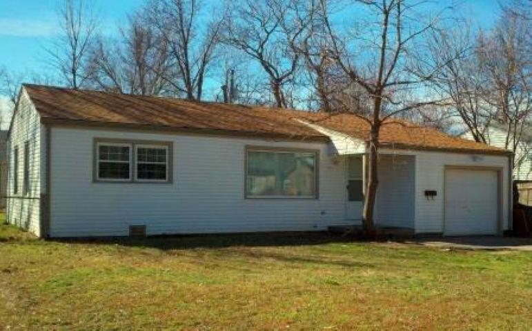 331 W 4th St Property Photo