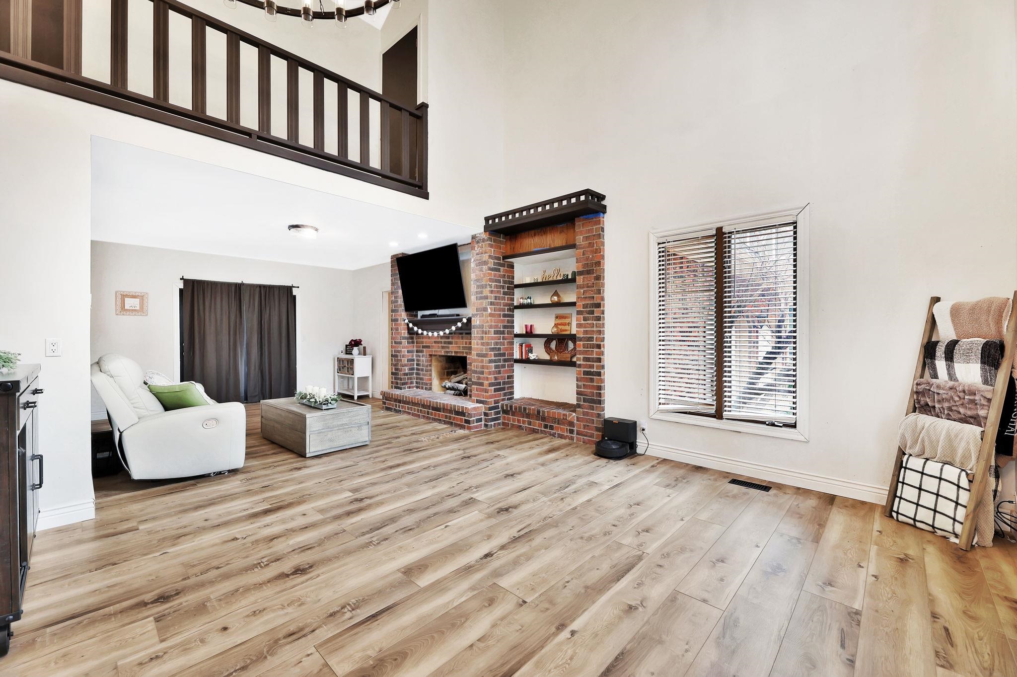 11617 W Burton Property Photo 5