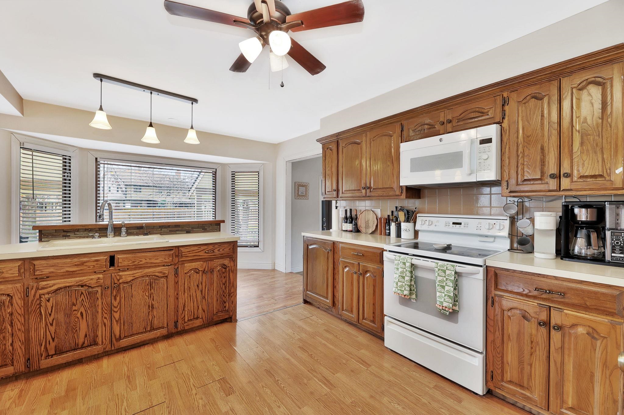 11617 W Burton Property Photo 15