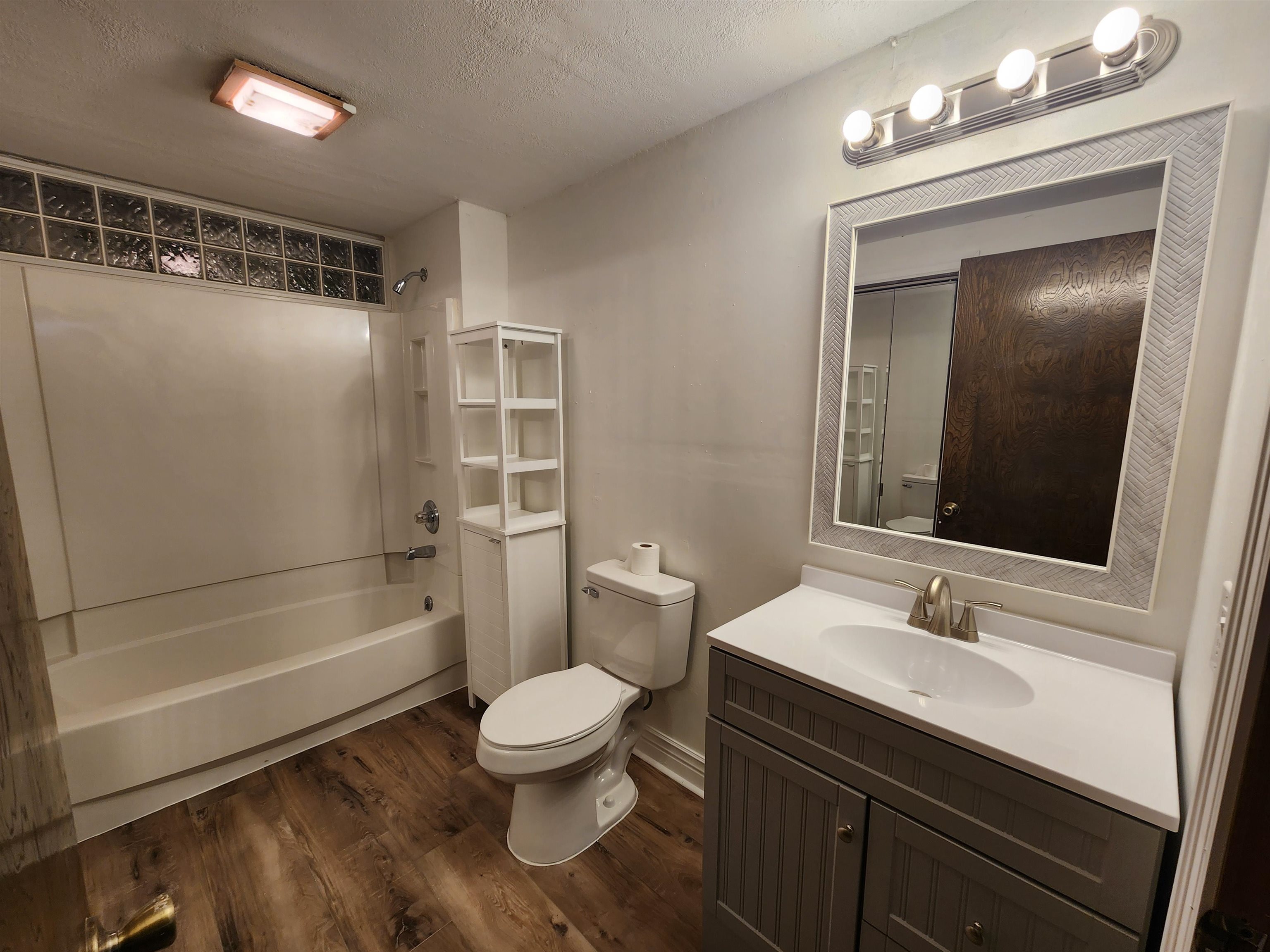 11617 W Burton Property Photo 19