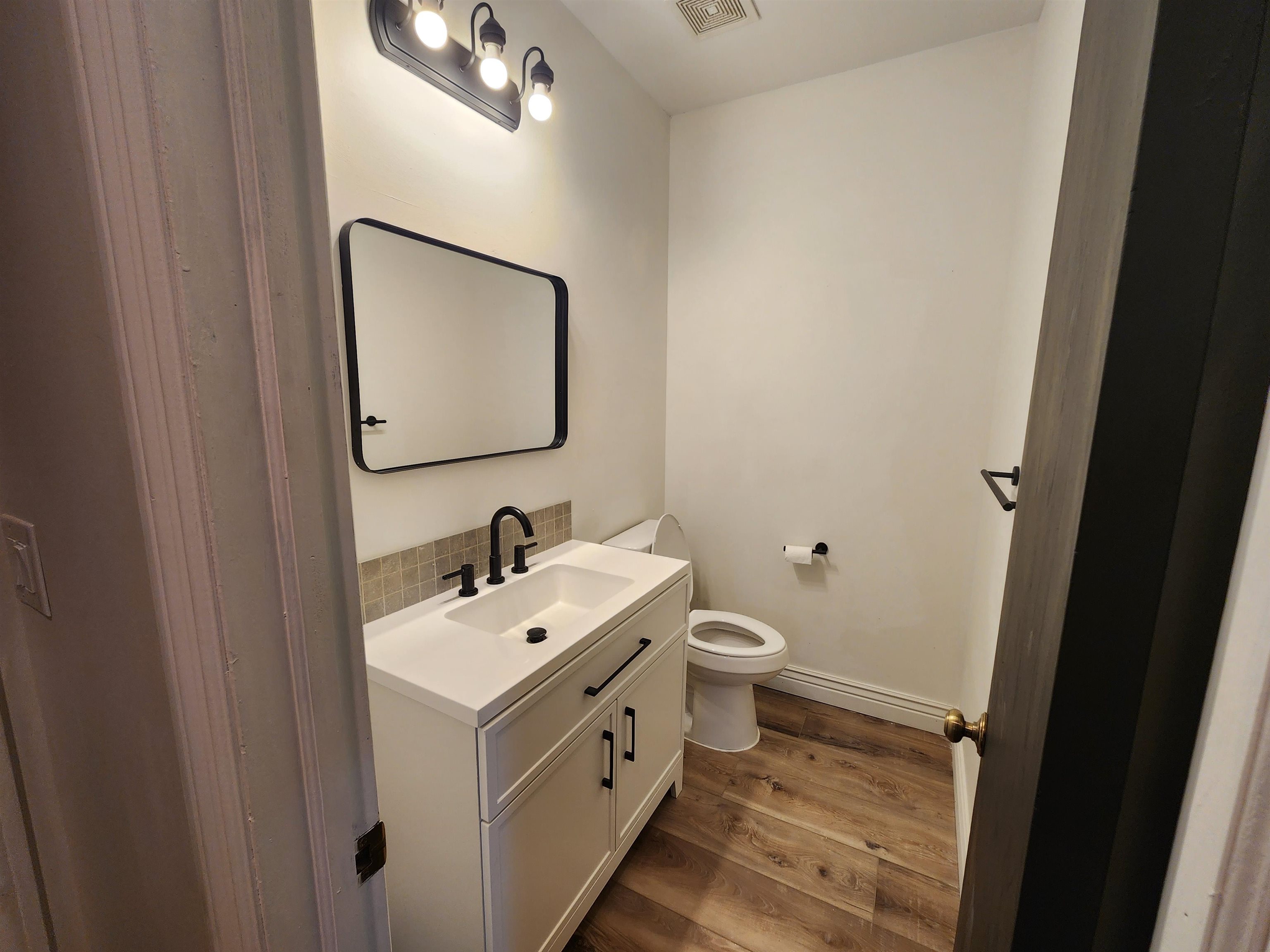 11617 W Burton Property Photo 23