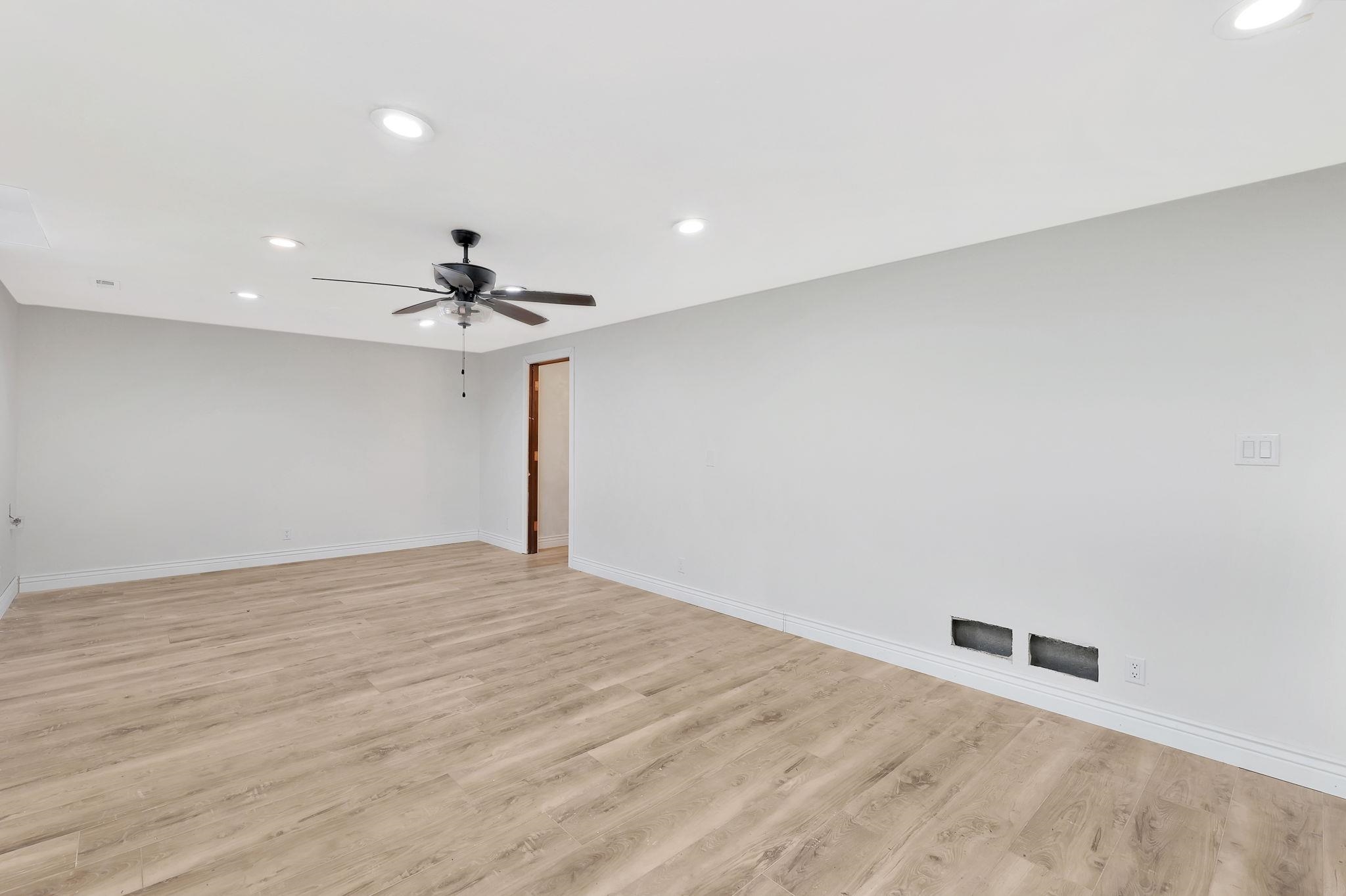 11617 W Burton Property Photo 29