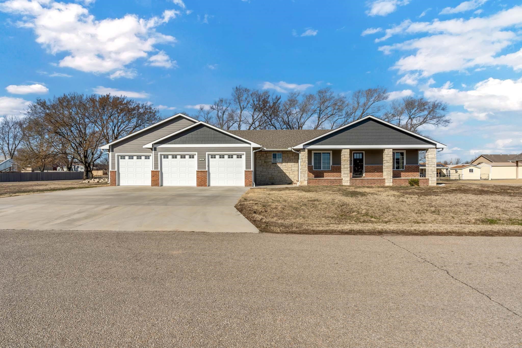 67013 Real Estate Listings Main Image