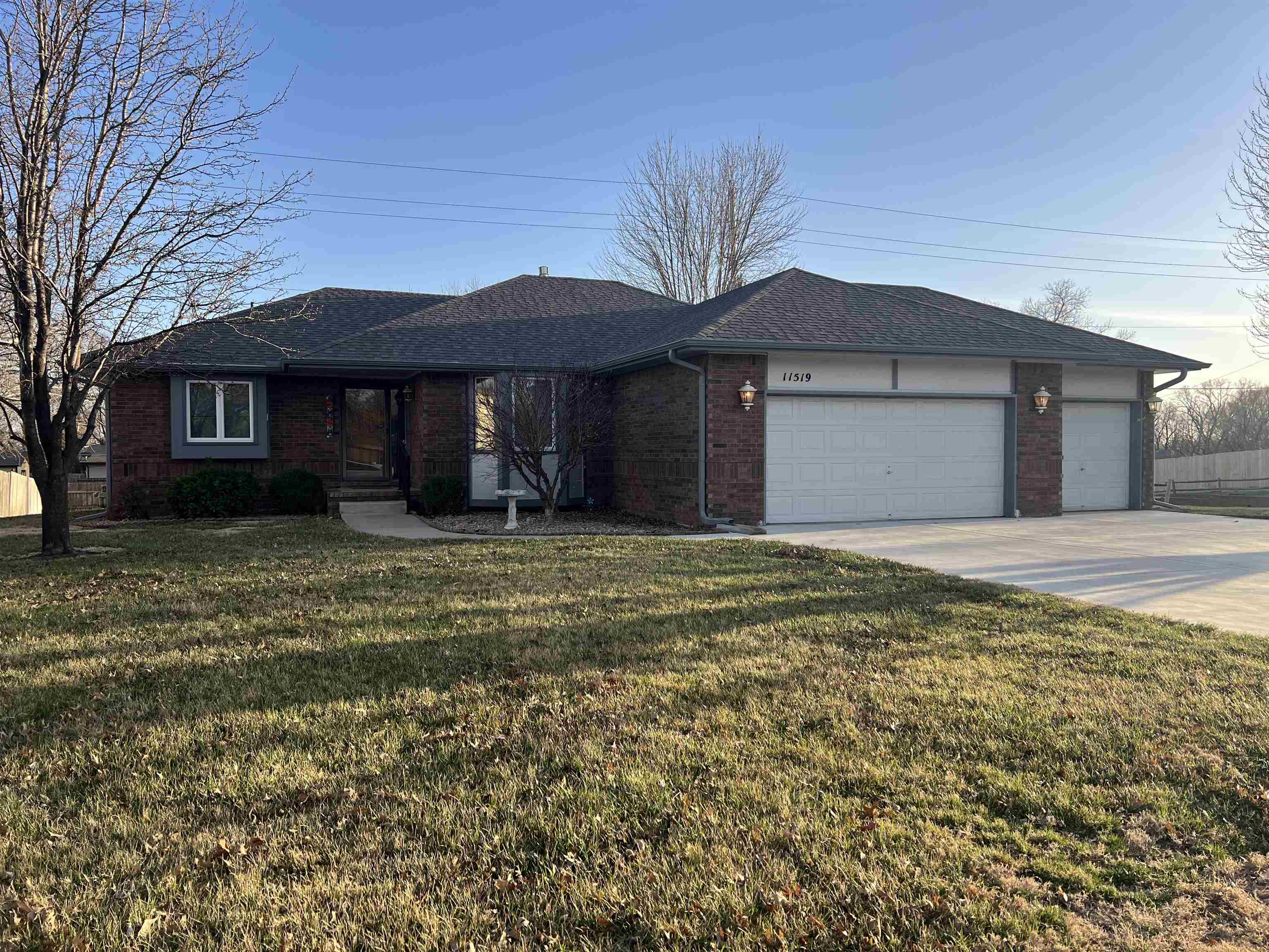 11519 W Sheriac St Property Photo