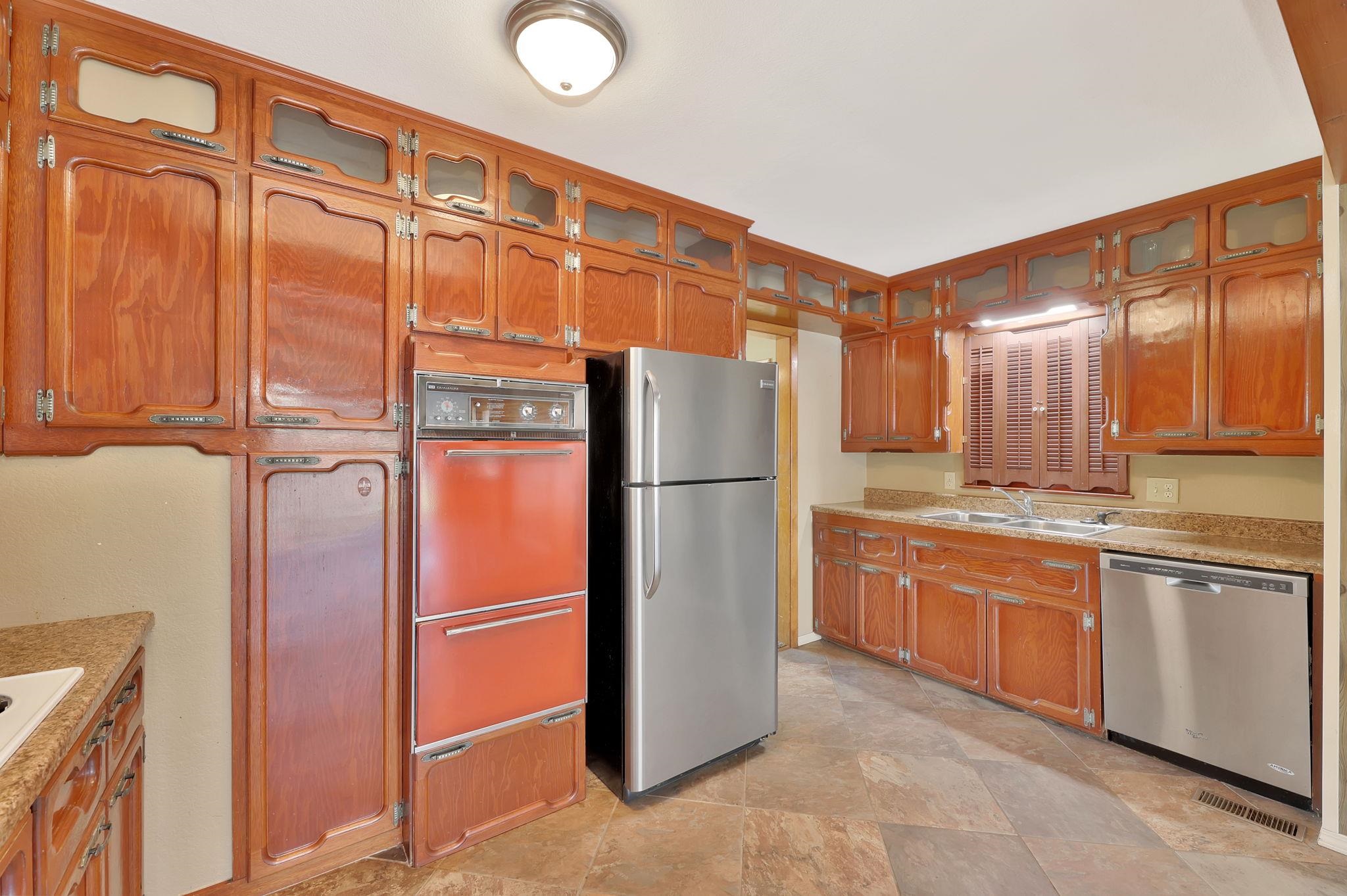705 N Arapaho St Property Photo 12