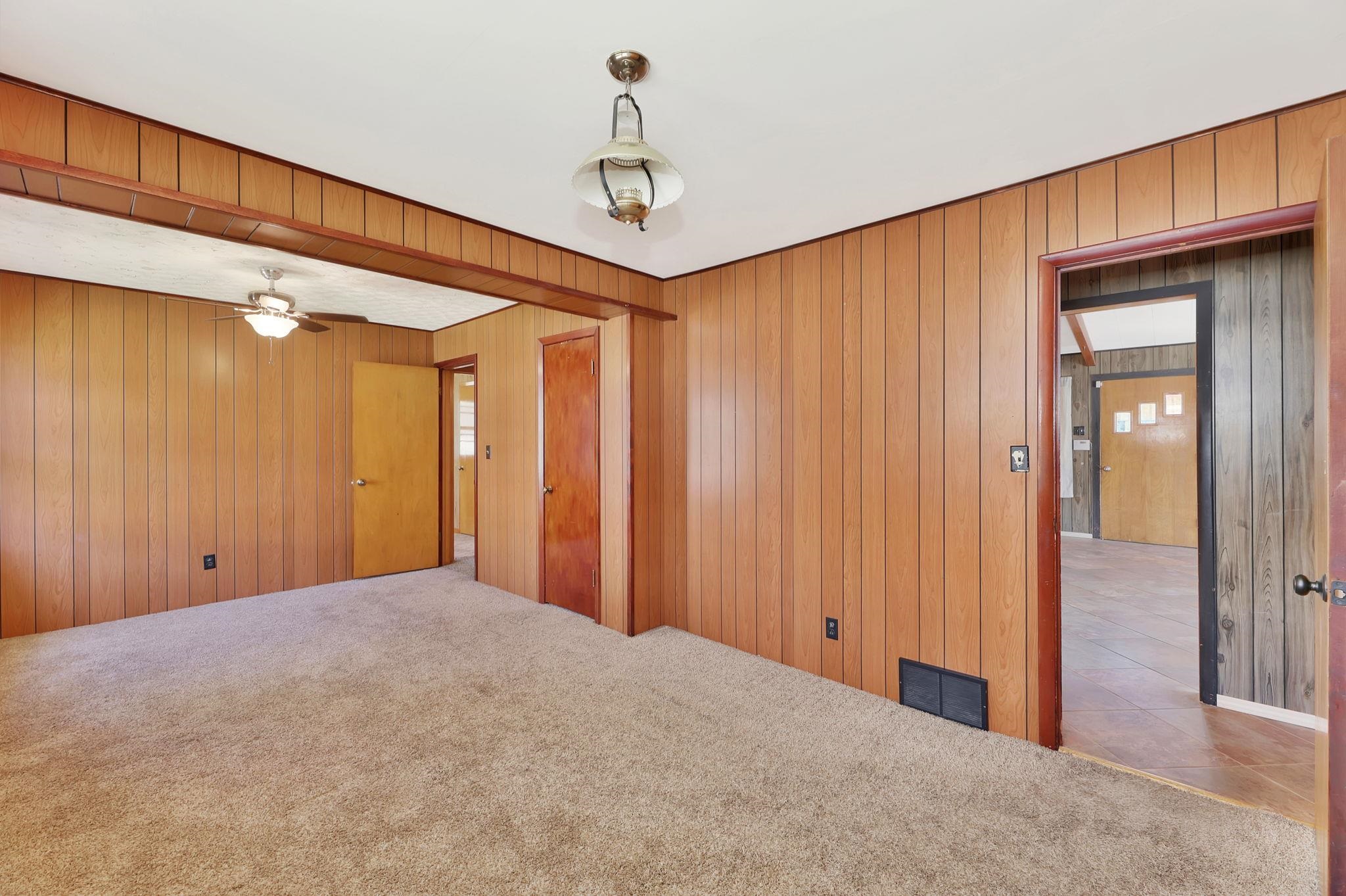 705 N Arapaho St Property Photo 20