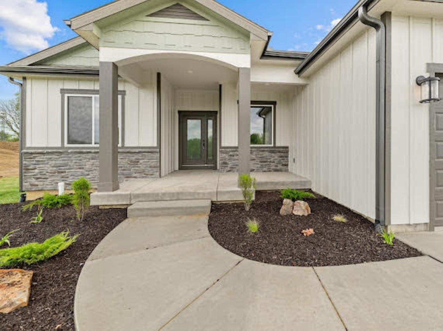 1117 Bentgrass Dr Property Photo 1