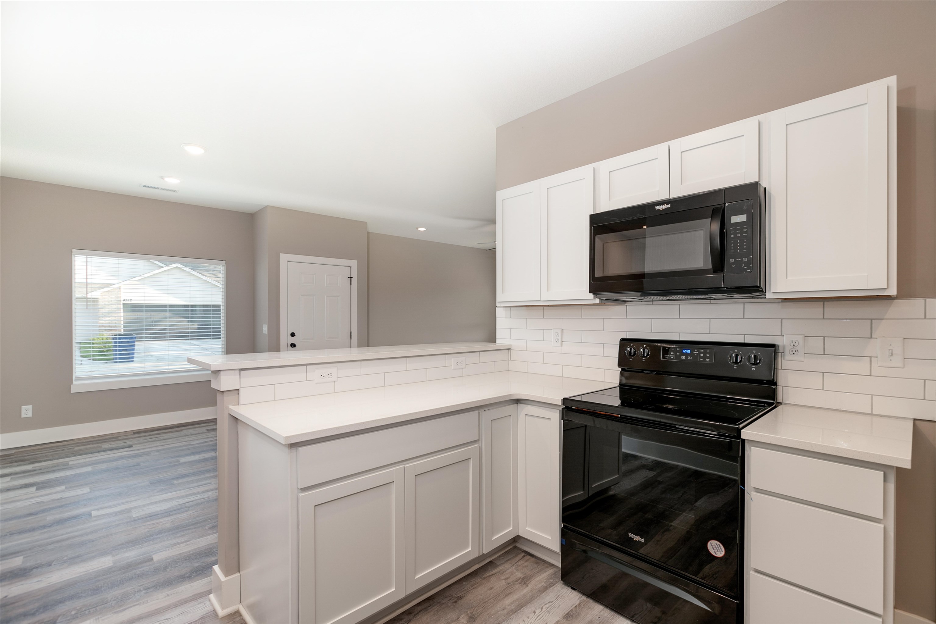 4307-4309 N Sandplum St Property Photo 10