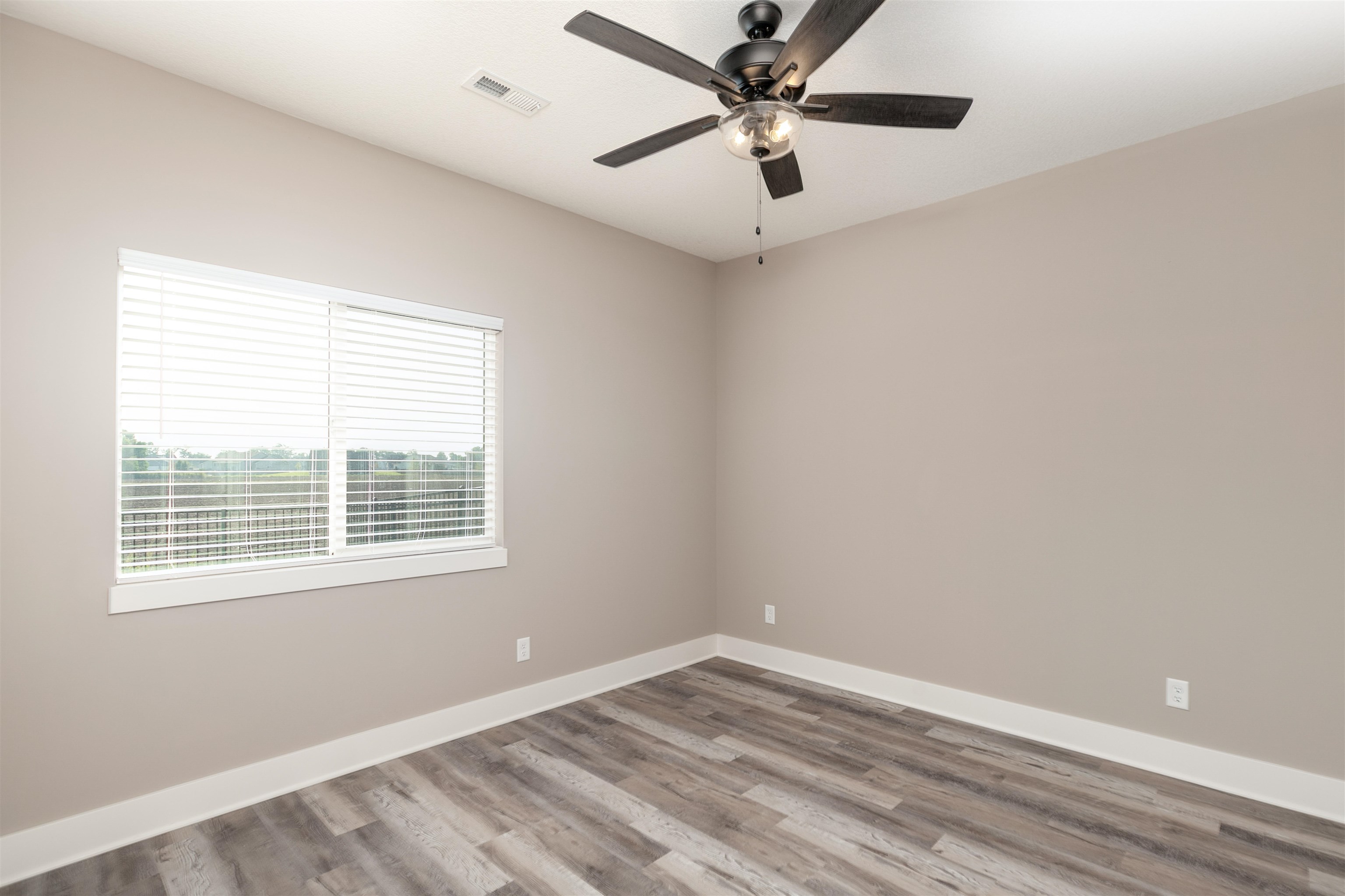 4307-4309 N Sandplum St Property Photo 11