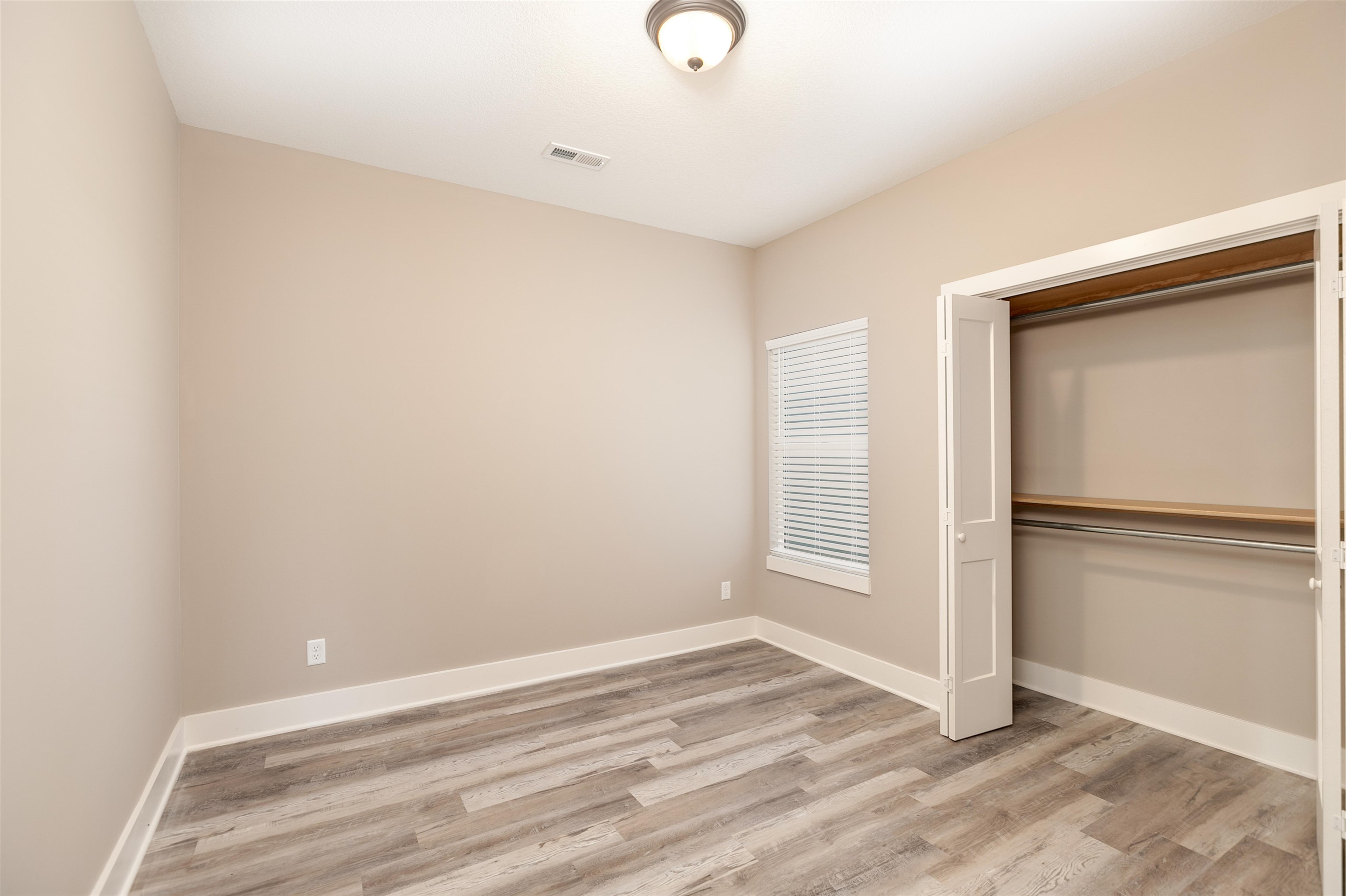 4307-4309 N Sandplum St Property Photo 19