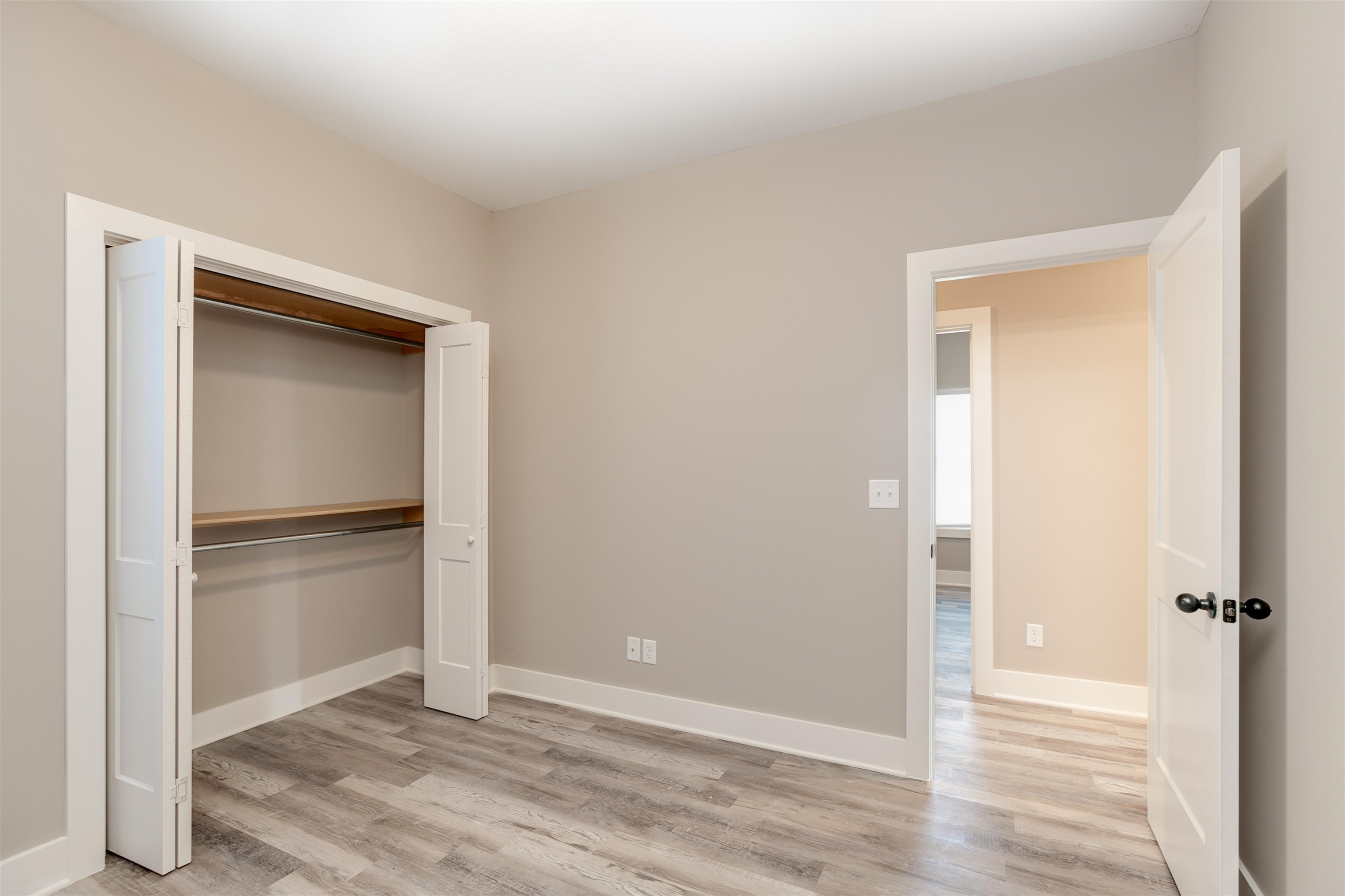 4307-4309 N Sandplum St Property Photo 20