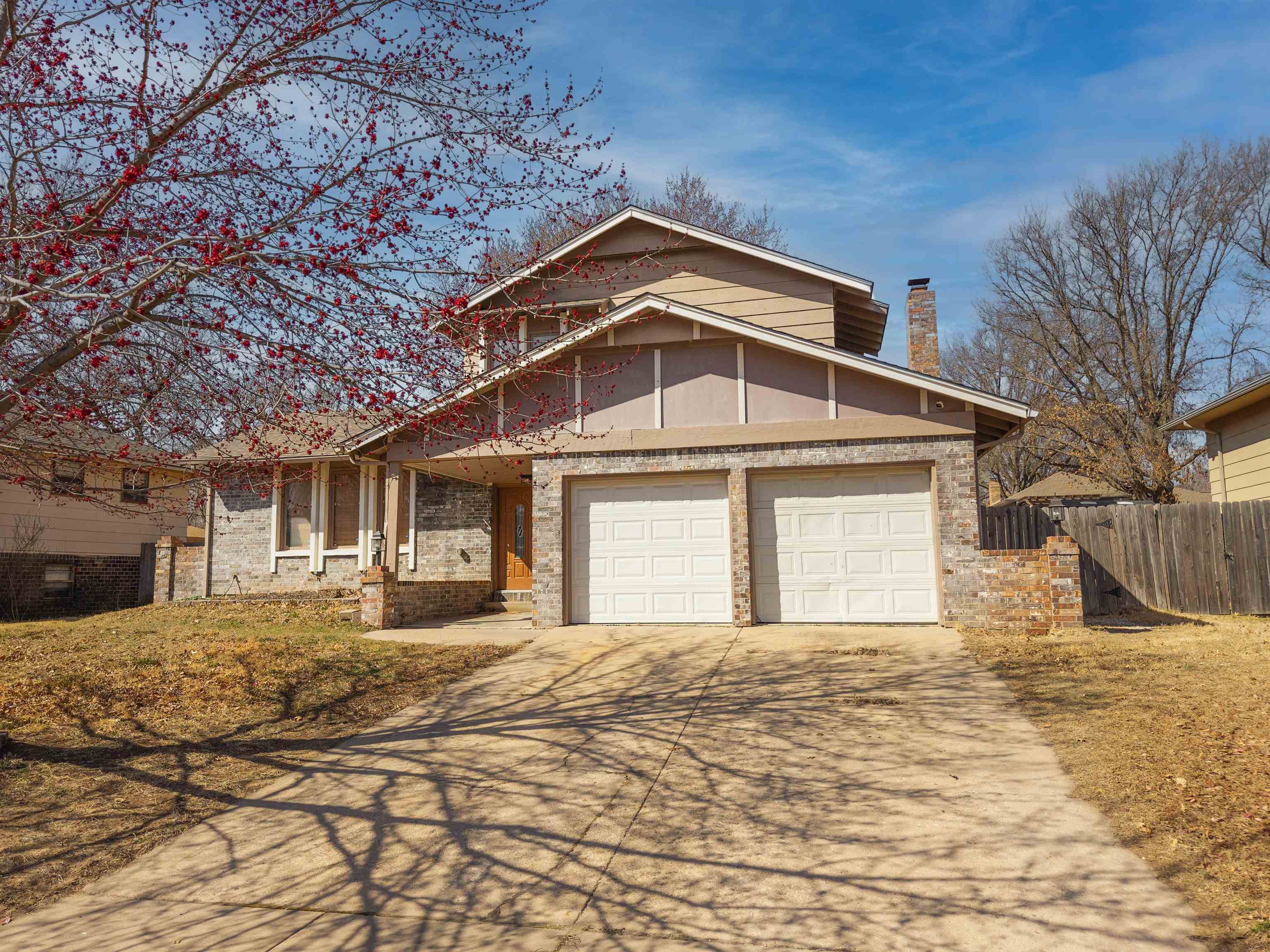 9832 W Harvest Ln Property Photo