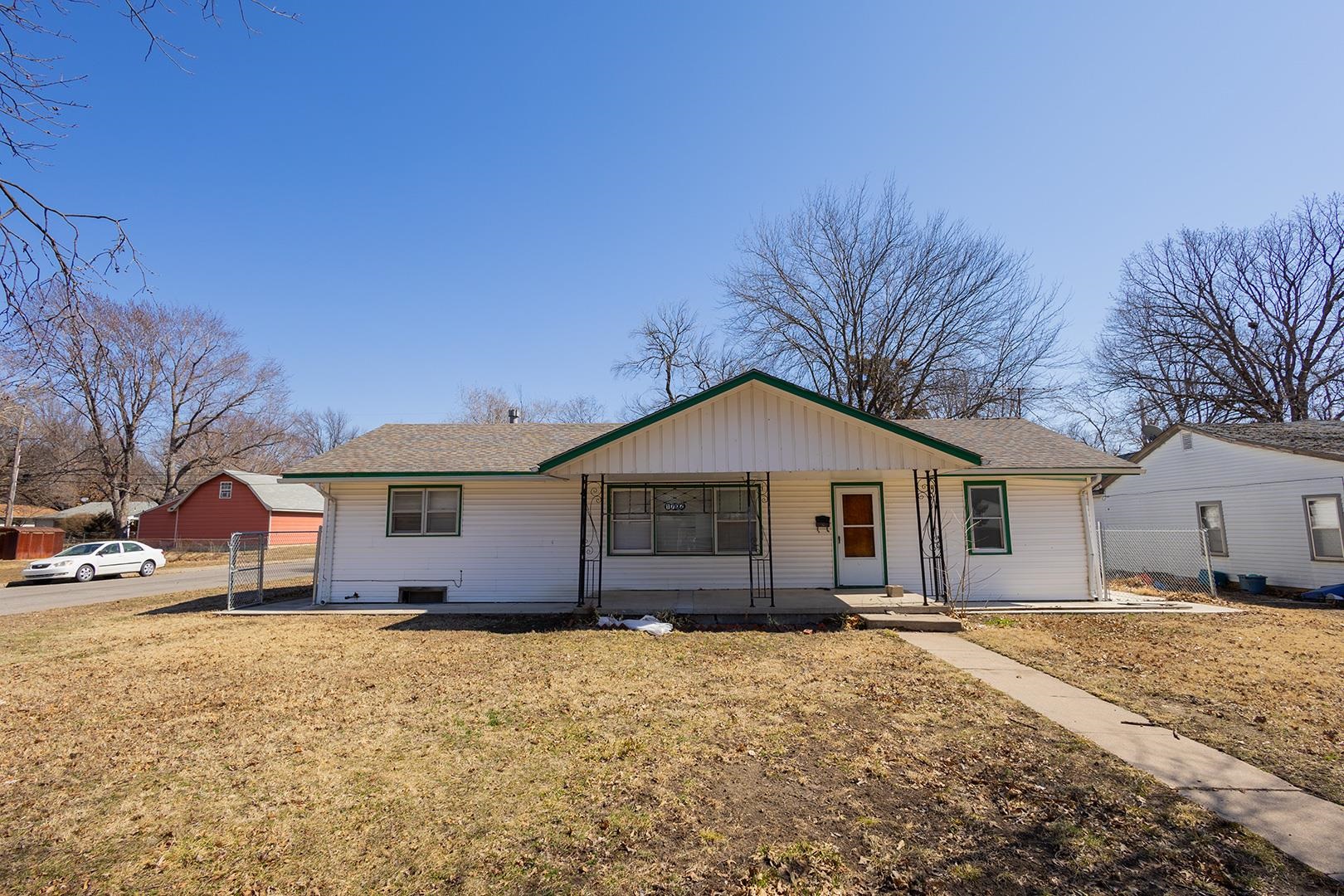 1702 S Edgemoor Property Photo