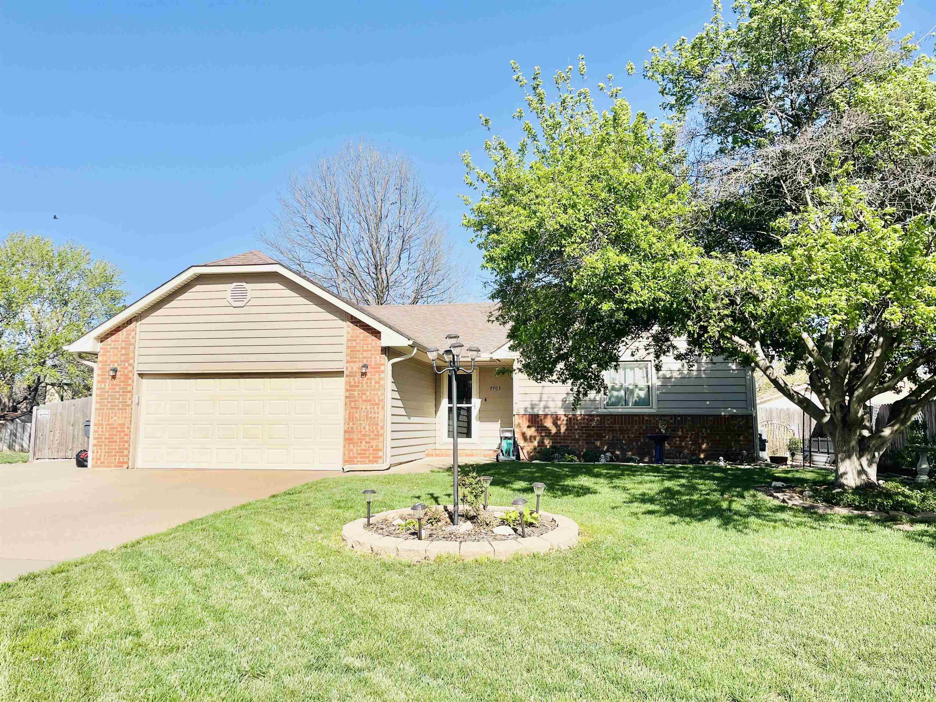 7703 W Harvest Ln Property Photo