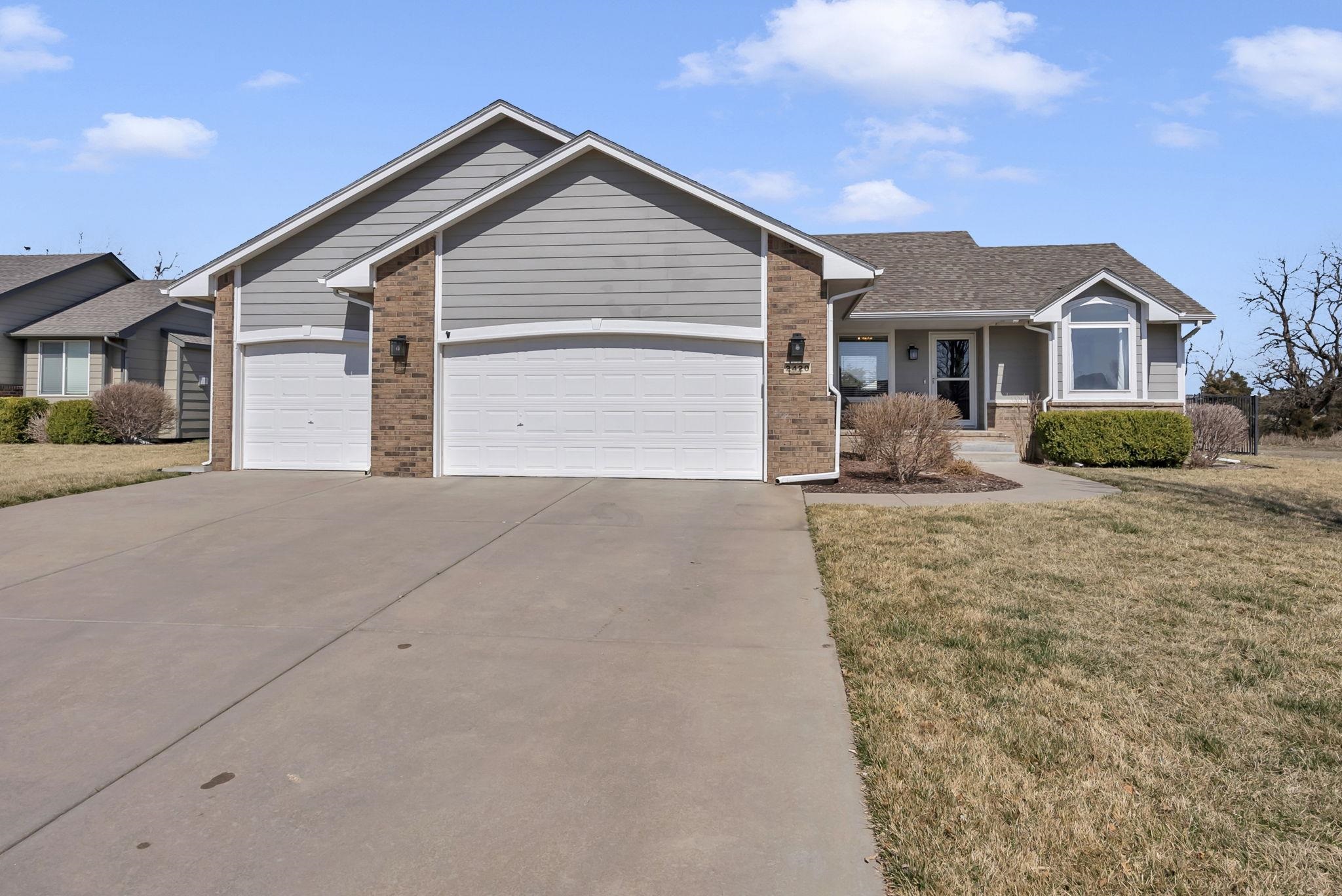 67002 Real Estate Listings Main Image