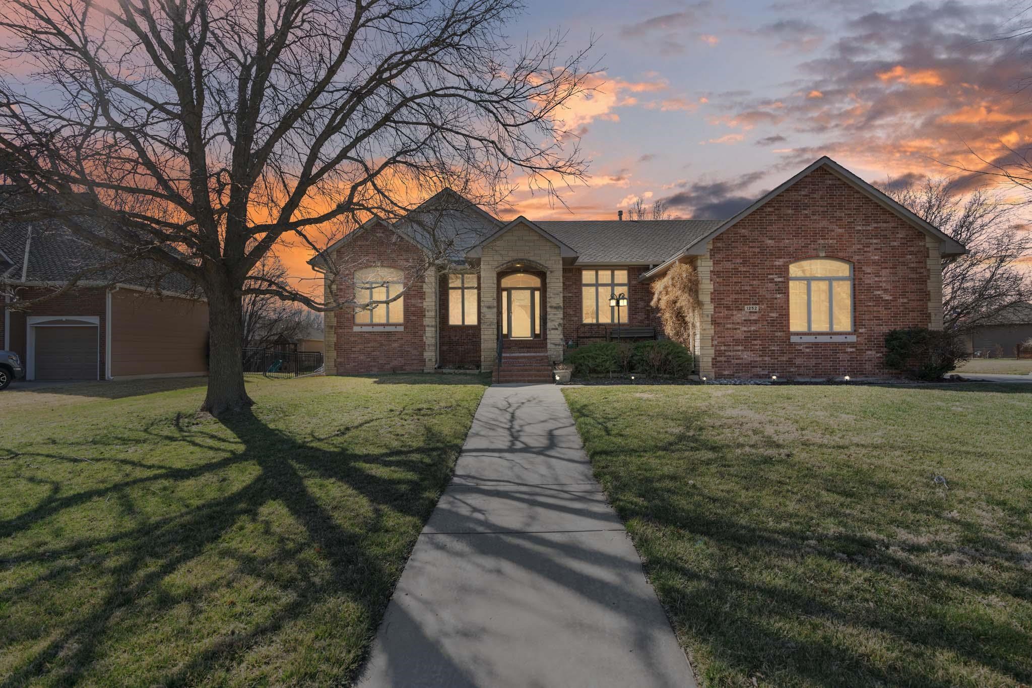 1252 N Hickory Creek Ct Property Photo