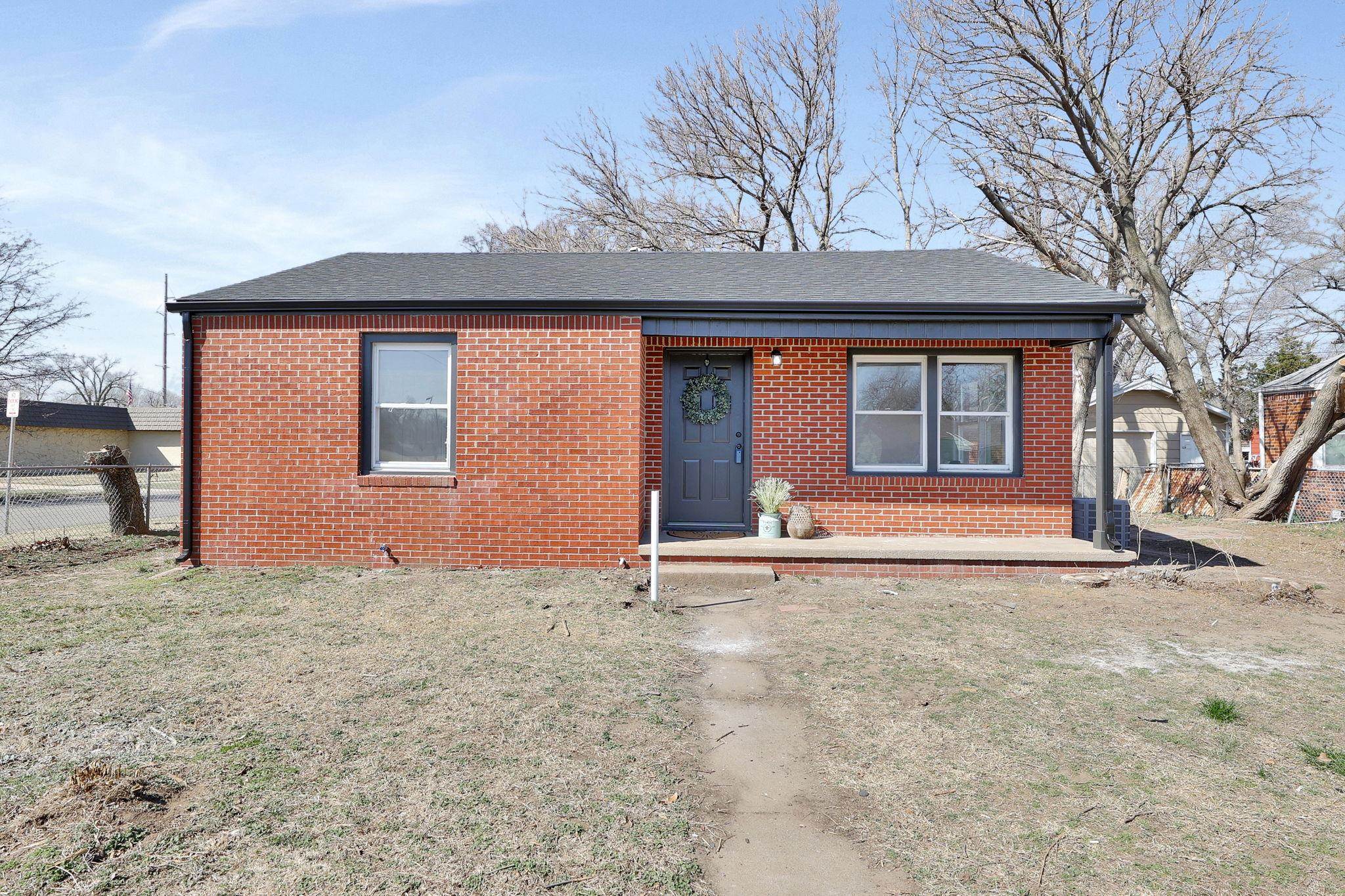 4575 S Walnut Property Photo