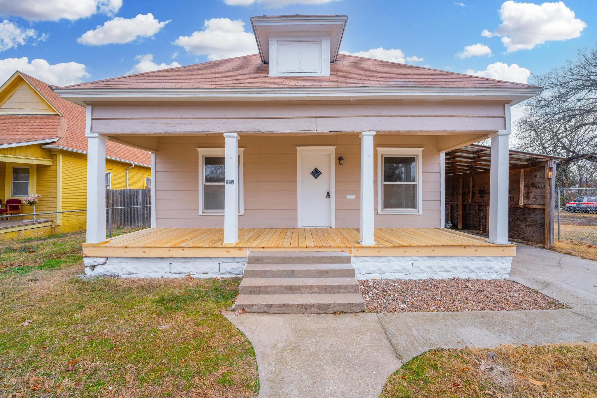 1152 N Cleveland Ave Property Photo