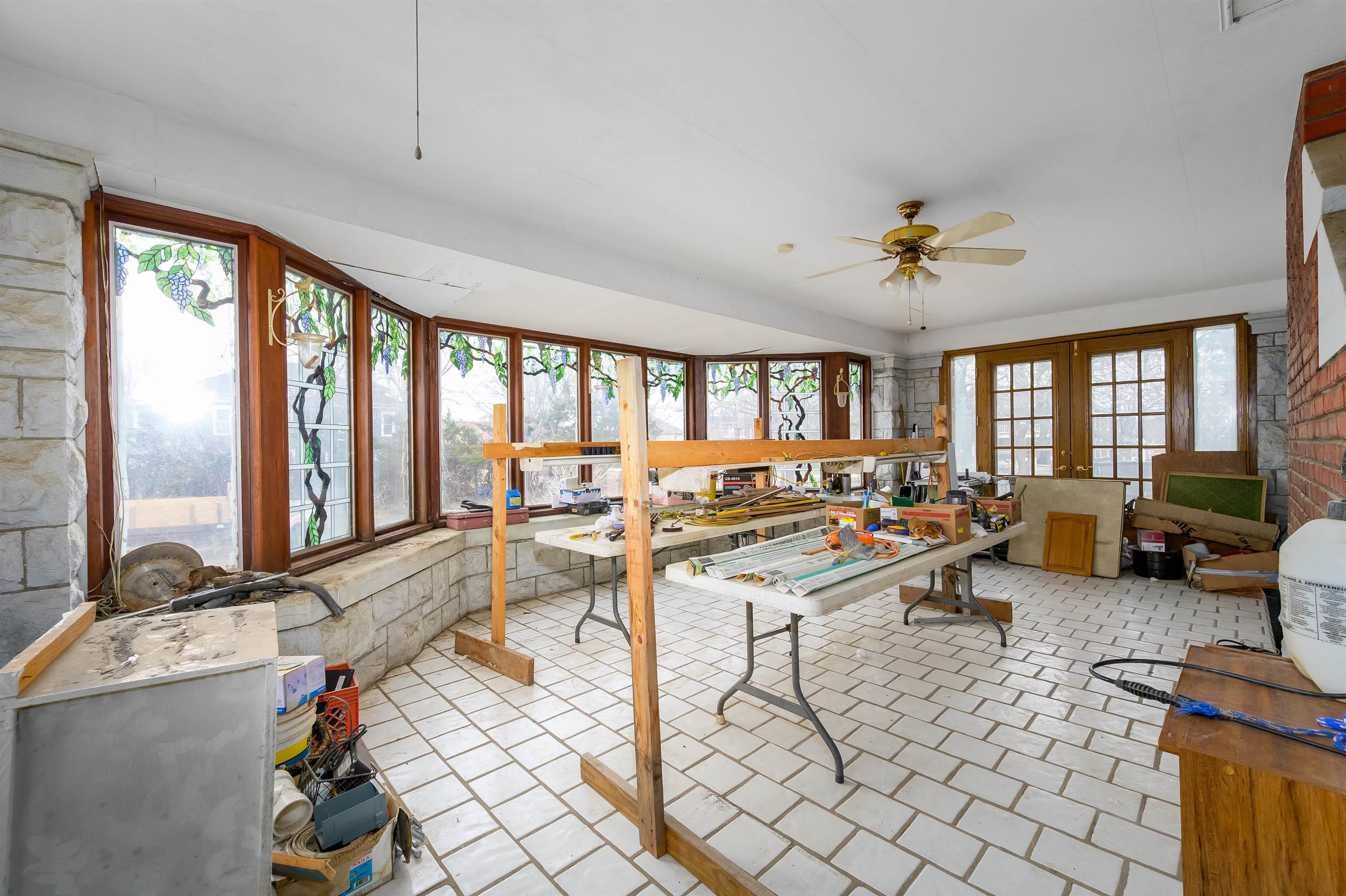 209 S Highland Ave Property Photo 34
