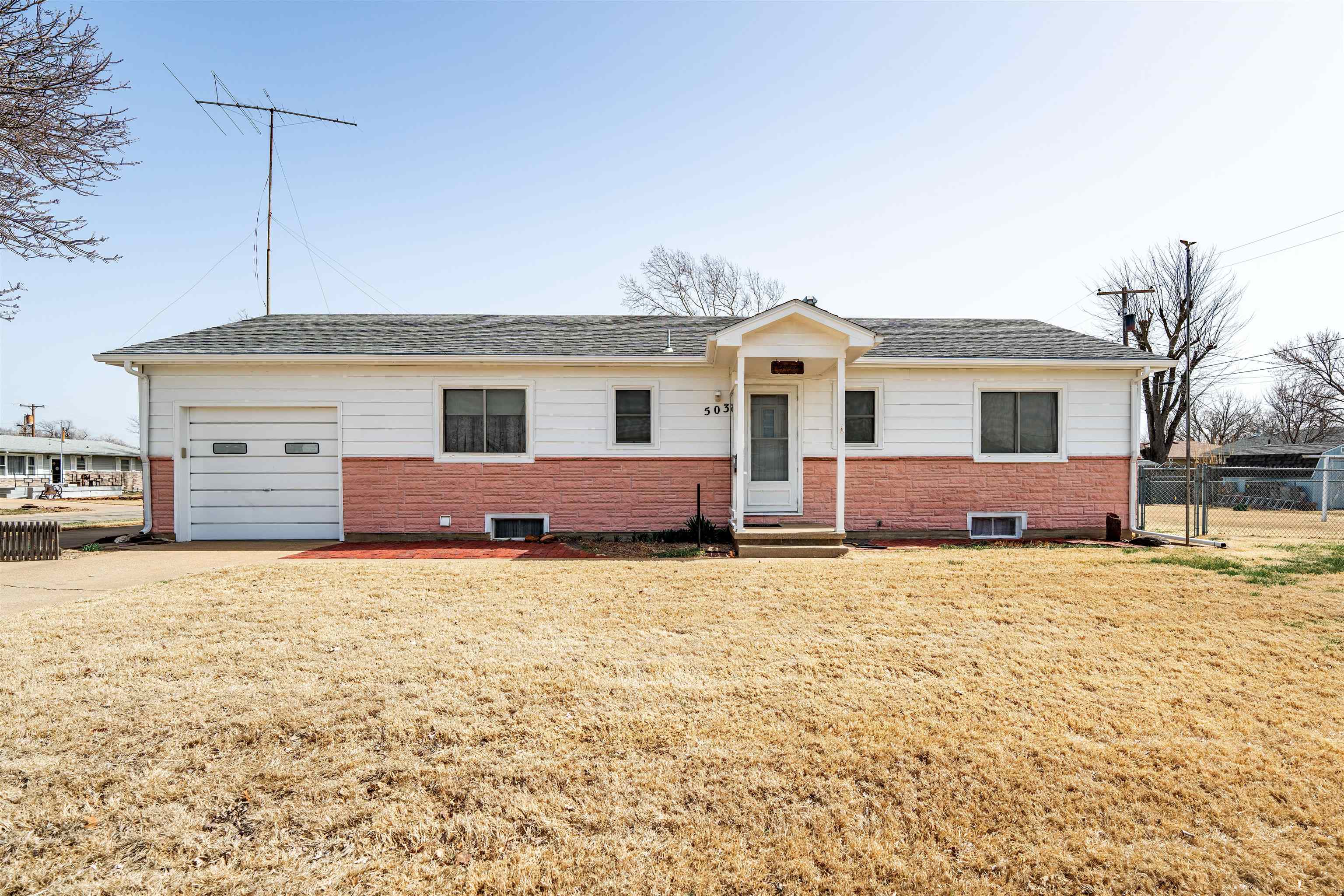 503 Berkshire Dr Property Photo
