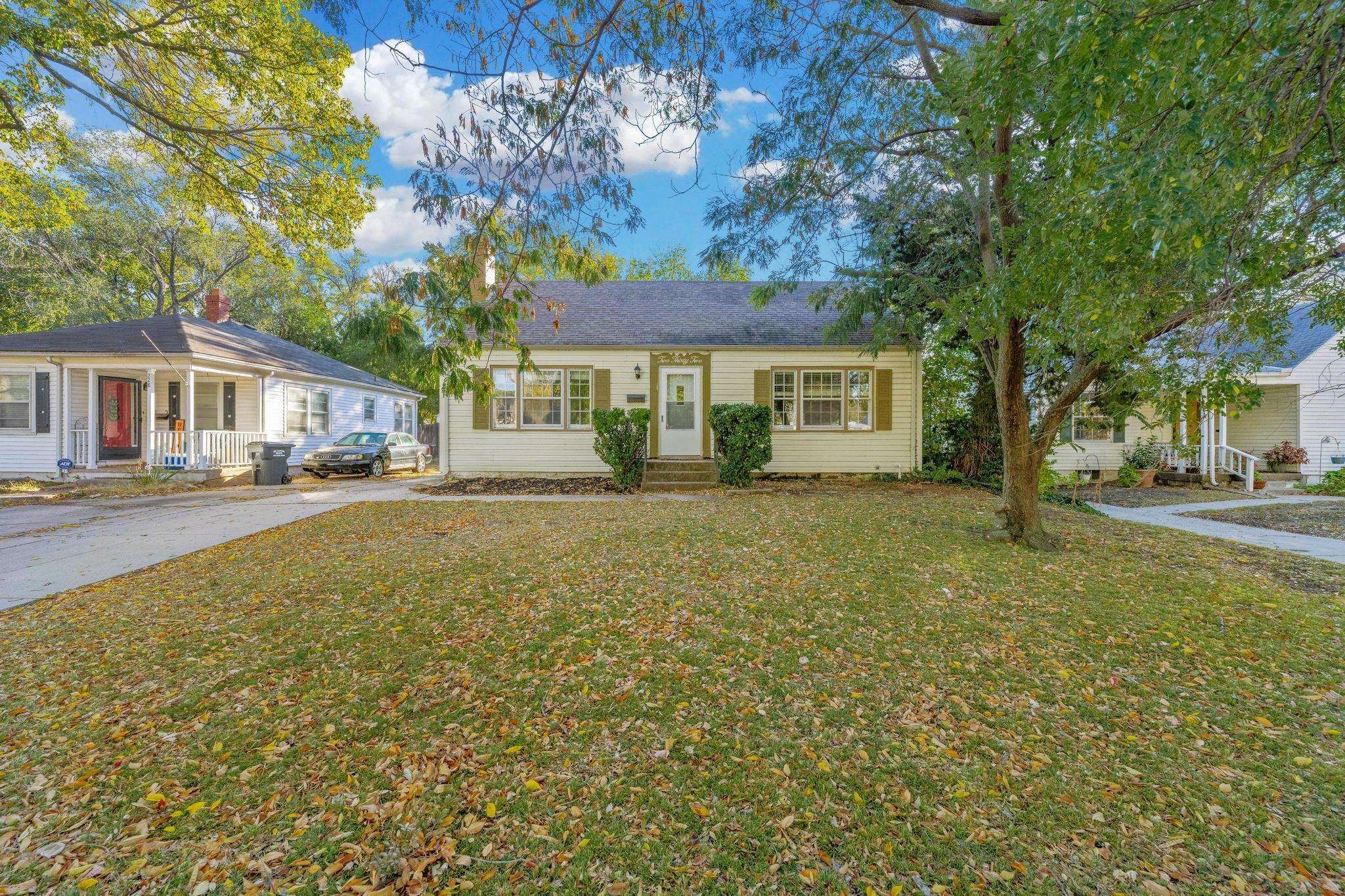 232 S Bleckley Dr Property Photo