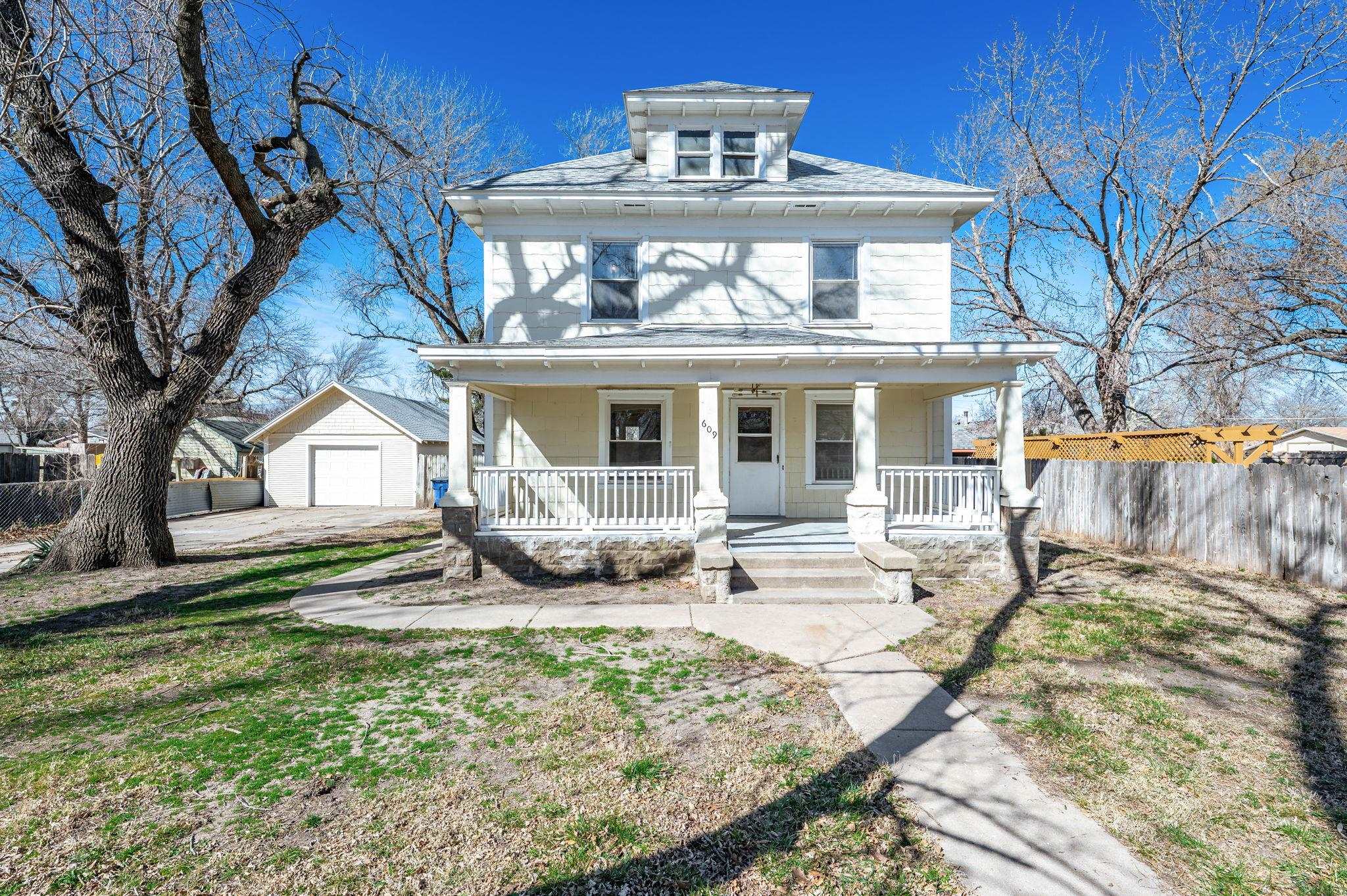 609 N Garfield Property Photo